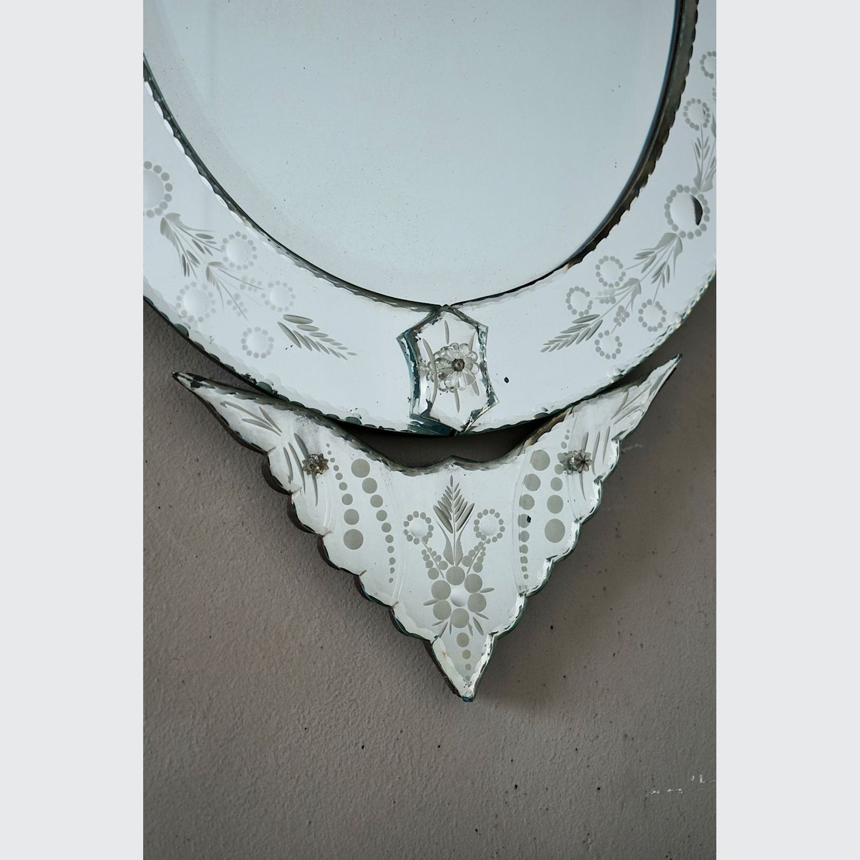 Vintage Venetian Oval Mirror gallery detail image