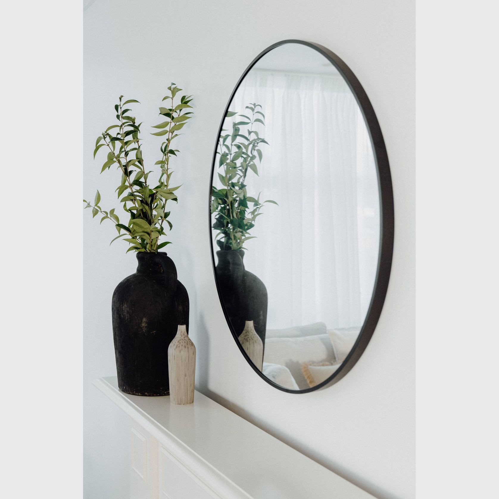 Bella Round Wall Mirror 60 cm | Black gallery detail image