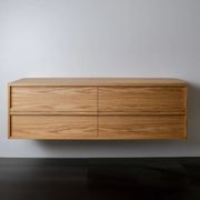 Strato Largo gallery detail image