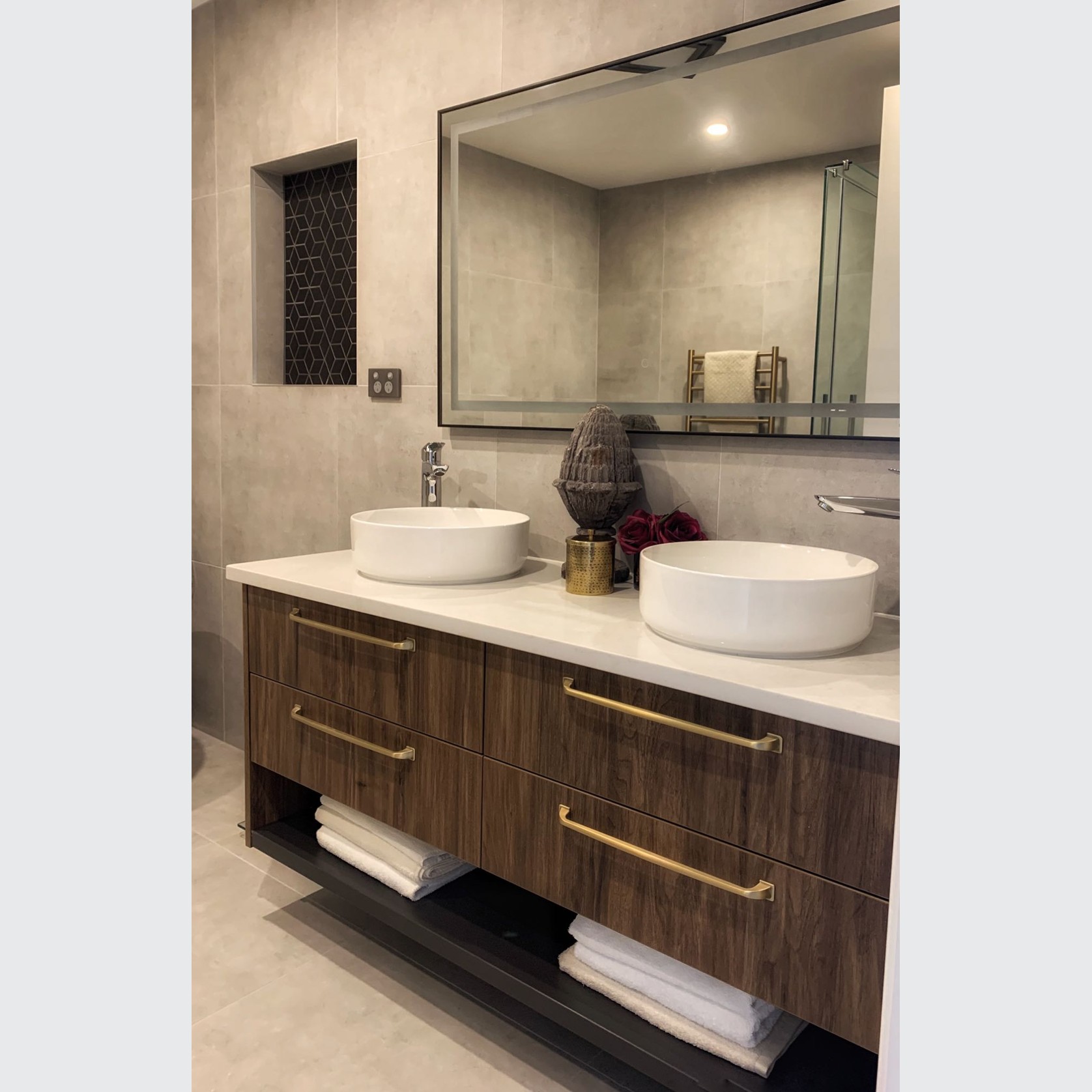 BATHROOM WALL HUNG VANITY 4 DRAWERS gallery detail image