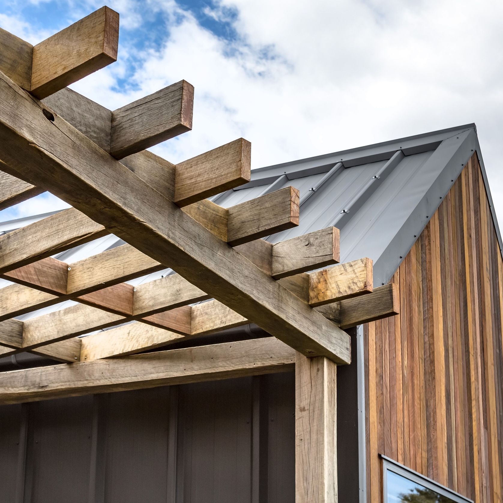 Hardwood Posts & Beams gallery detail image