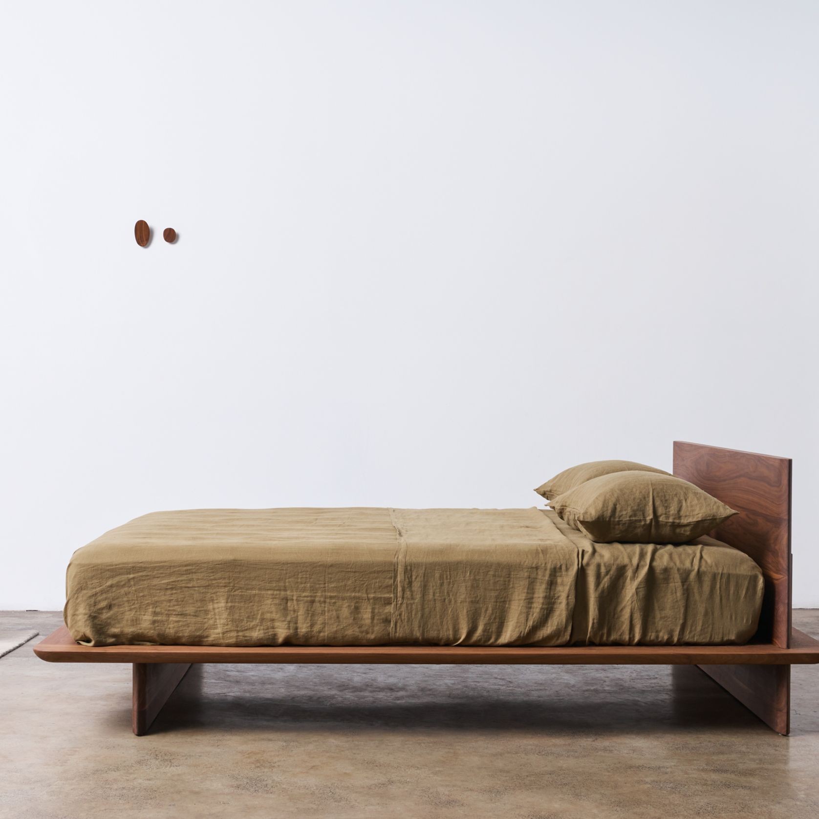Nami Bed gallery detail image
