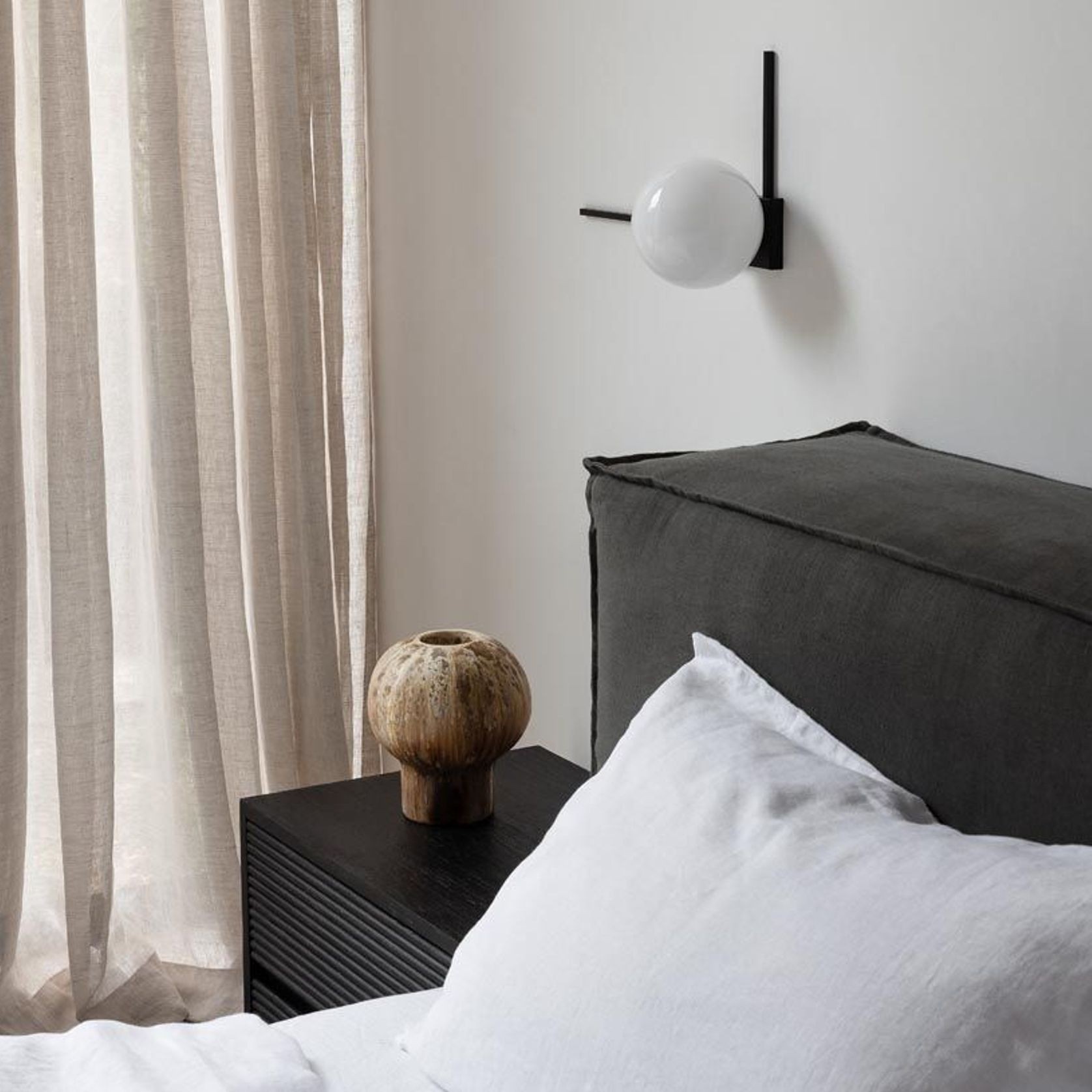 Osca Bed gallery detail image