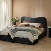 Cove Boucle Queen Bed | Black Boucle Fabric gallery detail image