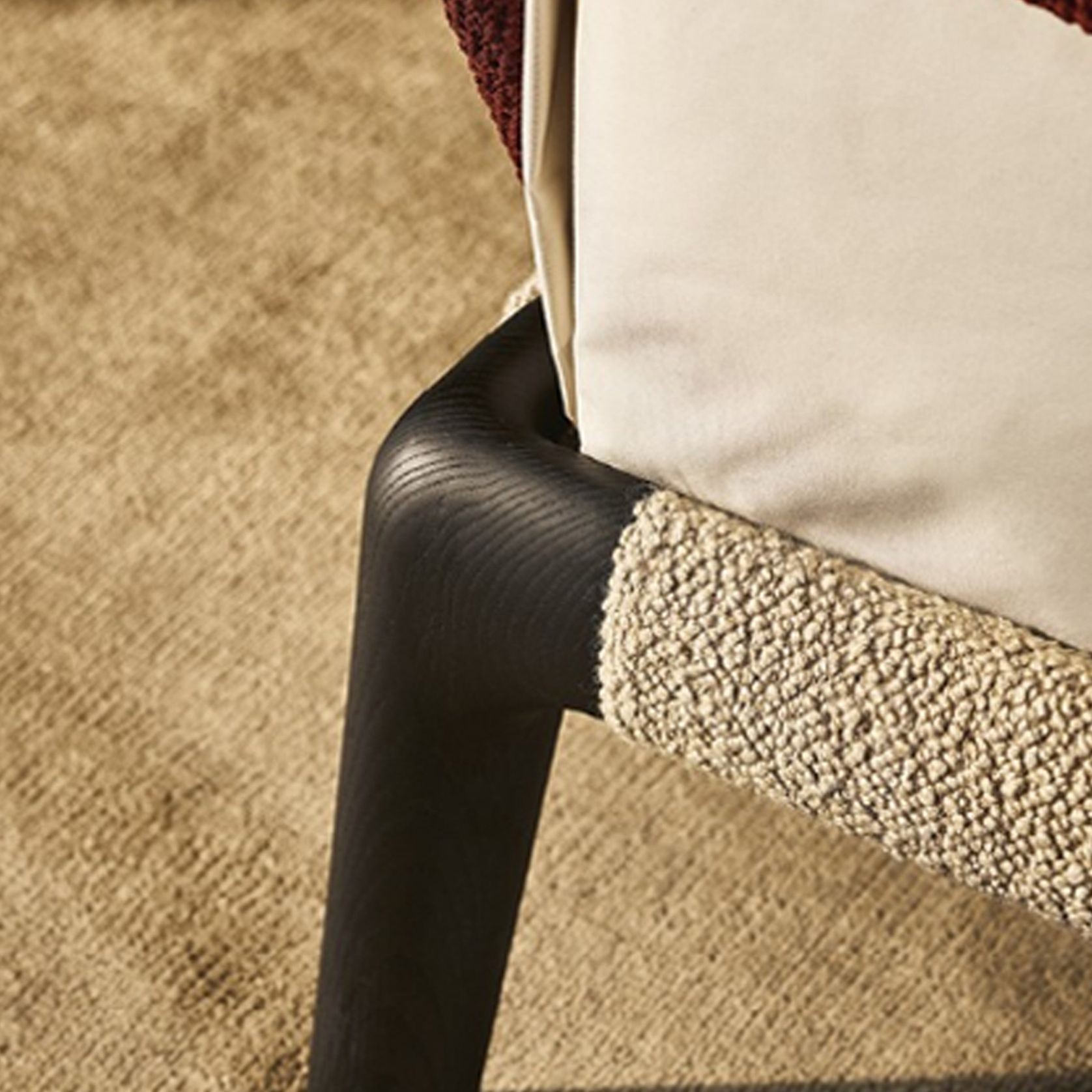 Curve Bed gallery detail image