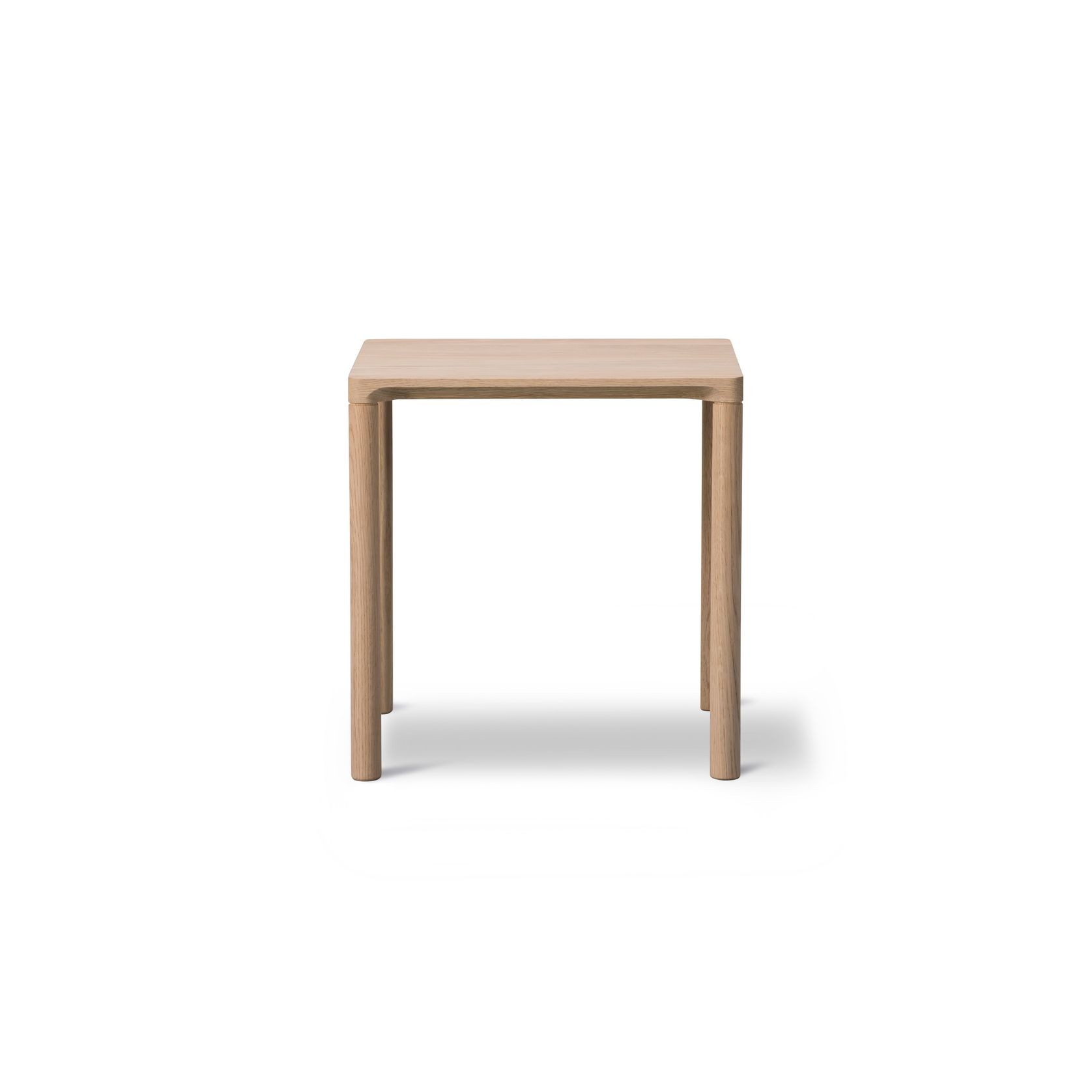 Piloti Side Table Model 6700 by Fredericia gallery detail image