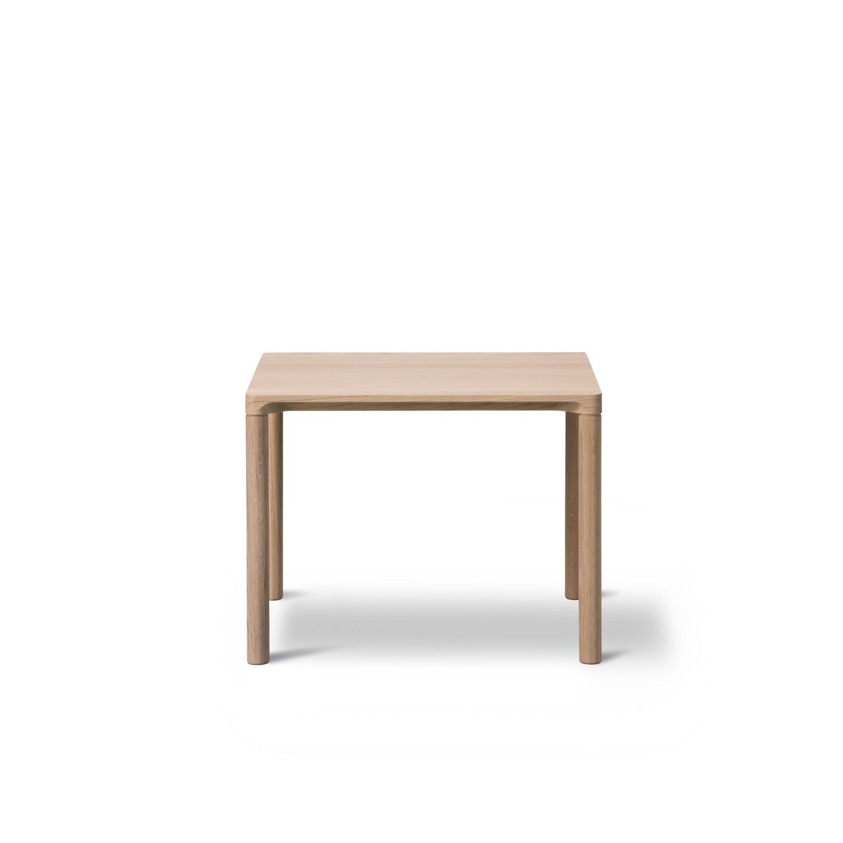 Piloti Side Table Model 6705 by Fredericia gallery detail image