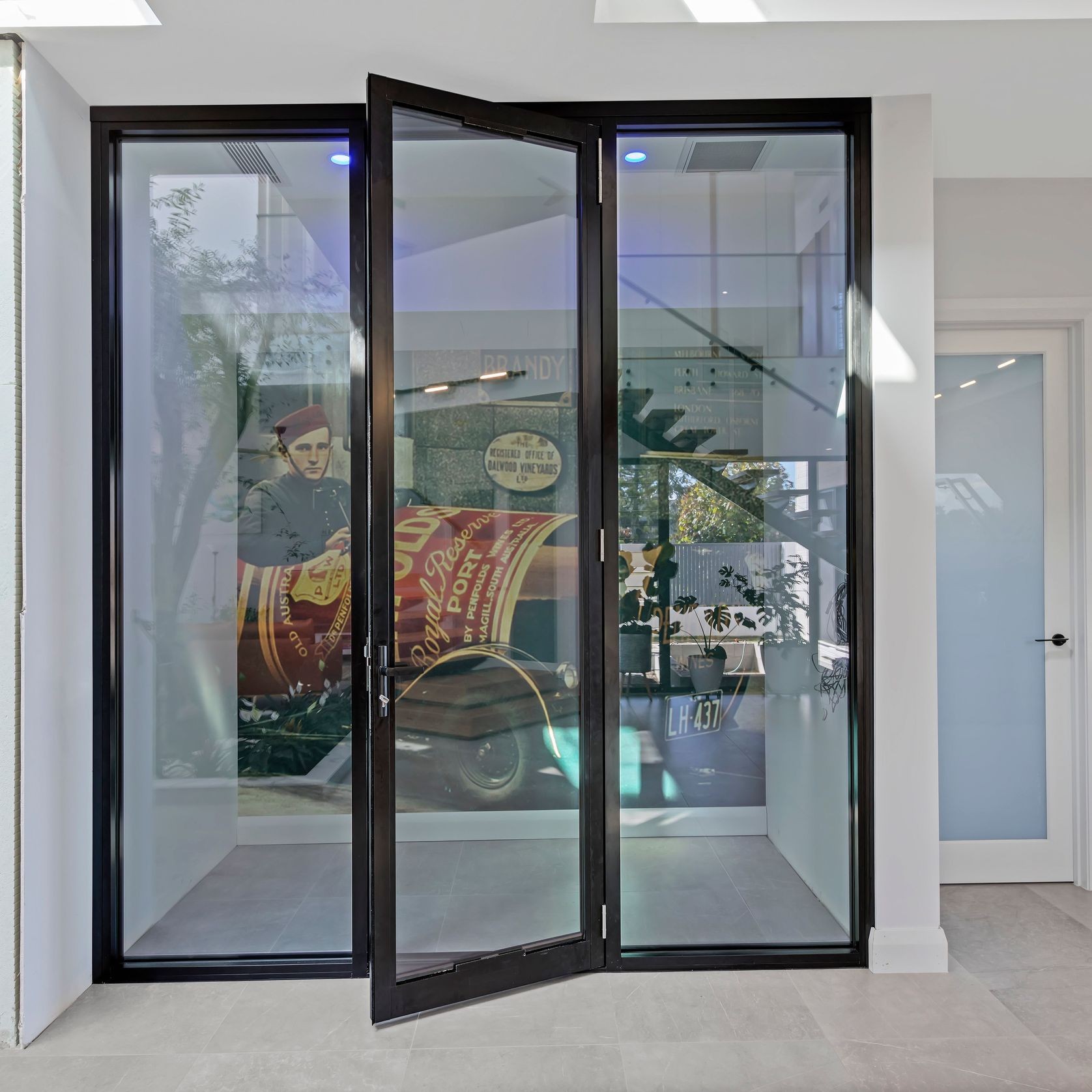 Elevate | Series 411 | Bi-Fold Door (Top Hung) gallery detail image