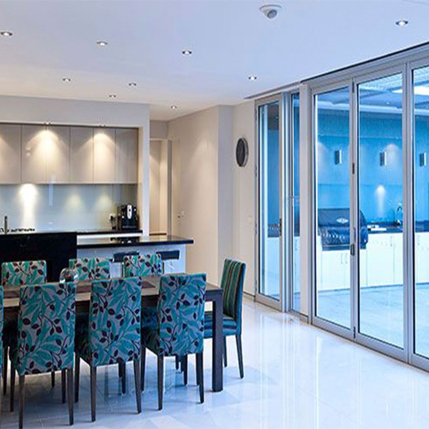 Elevate | Series 831 | Thermally Broken Bi-Fold Door gallery detail image