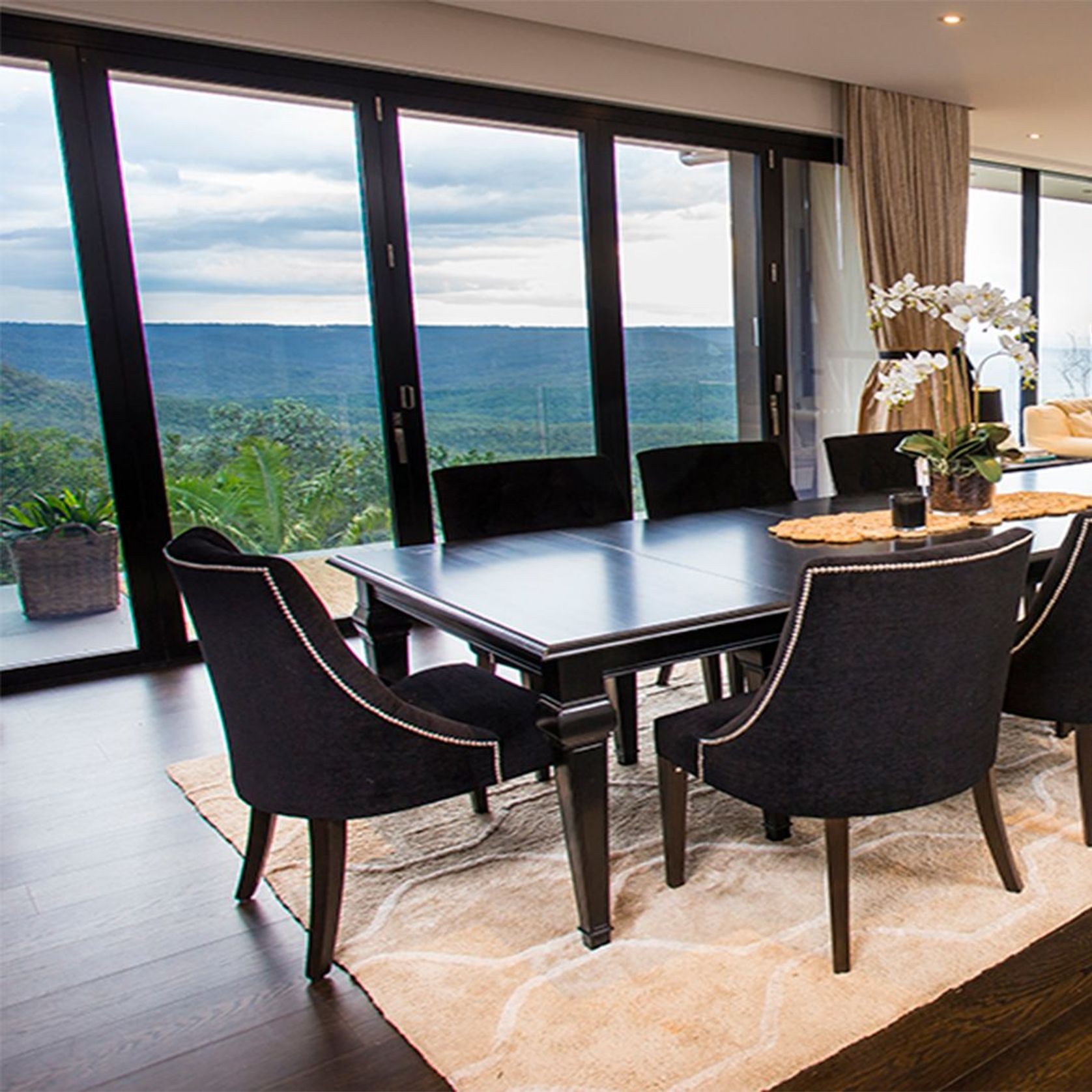 Elevate | Series 412 | Bi-Fold Door (Bottom Rolling) gallery detail image