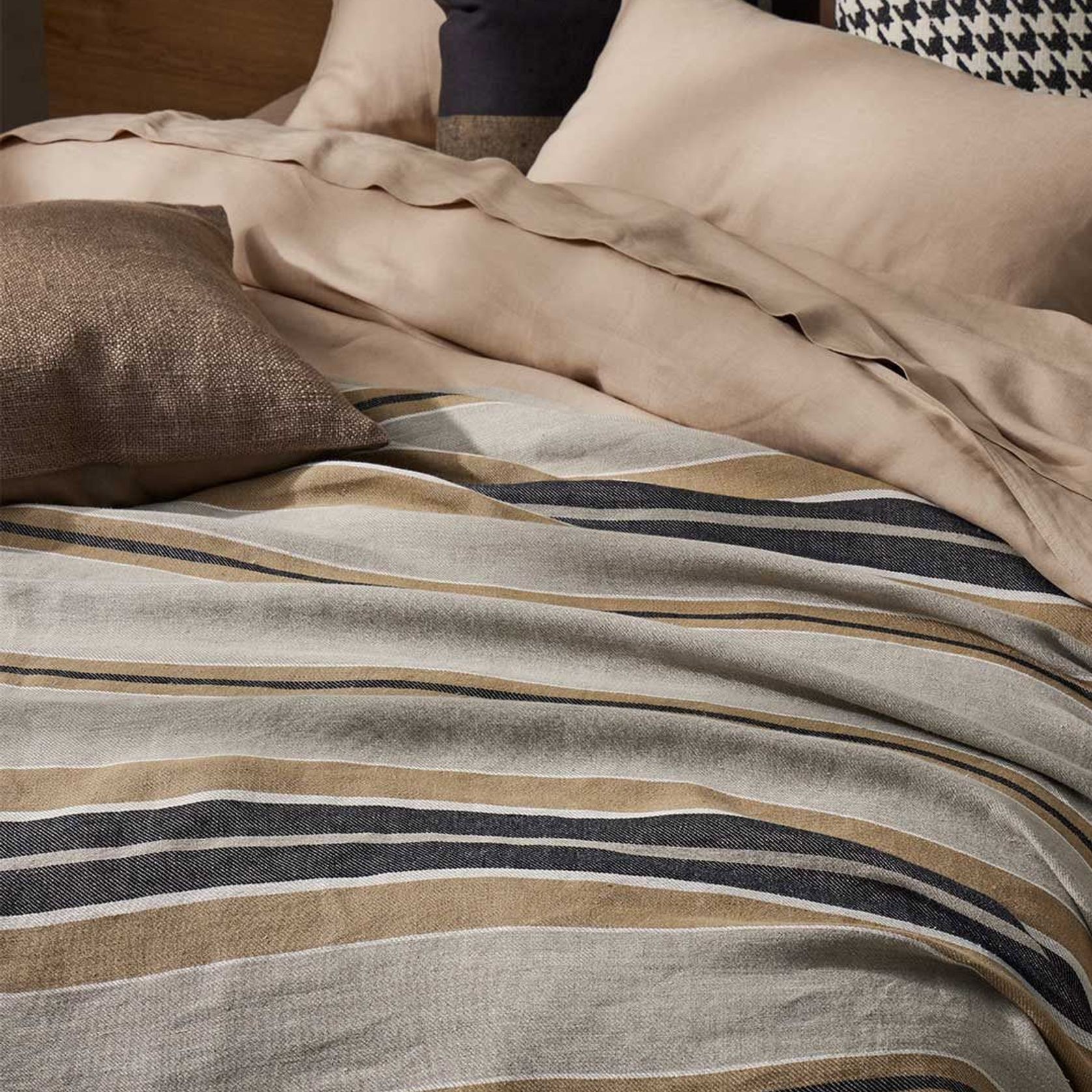 Weave Home European Linen Franco Throw - Clay gallery detail image