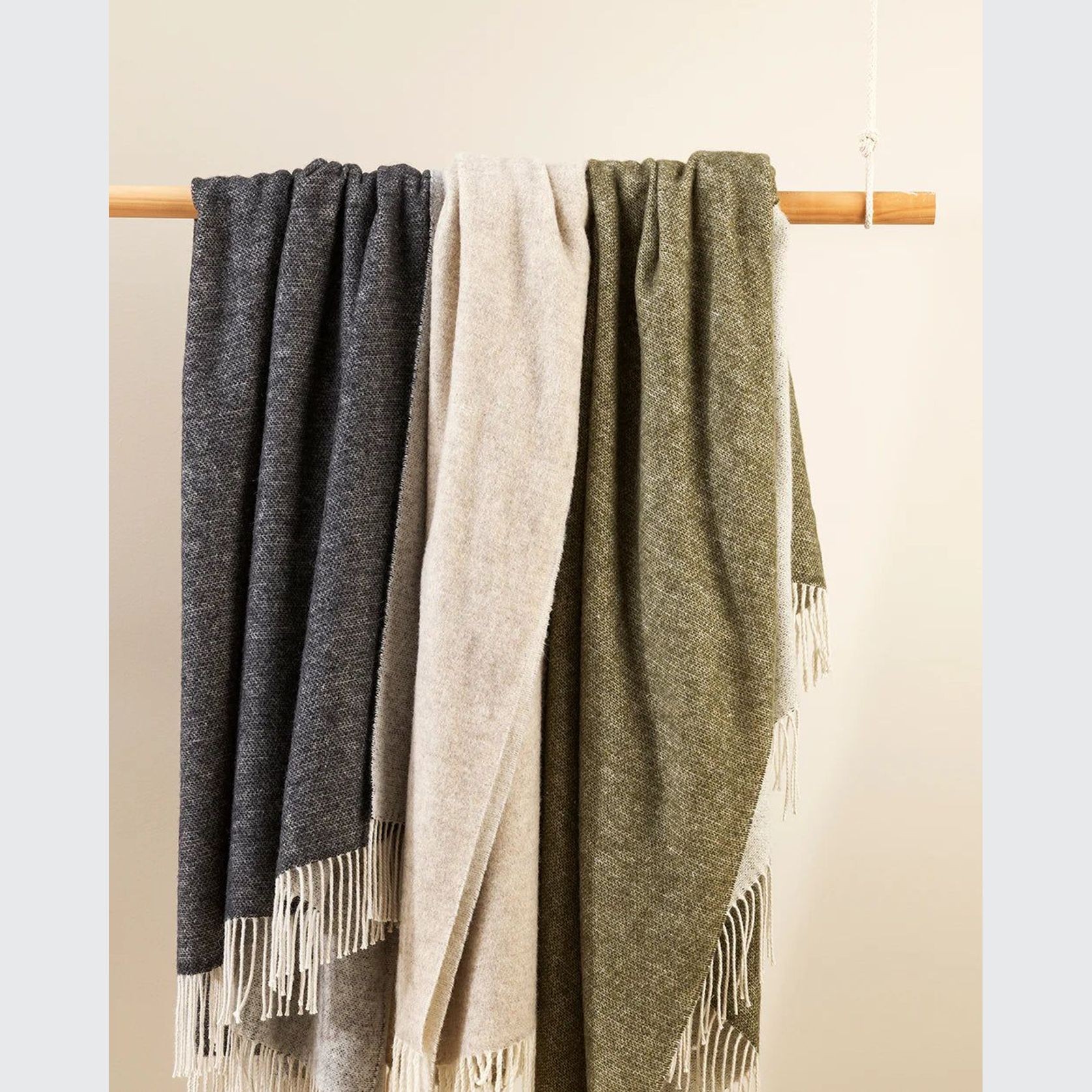 Baya Casa Throw - Kale | Merino Blend gallery detail image