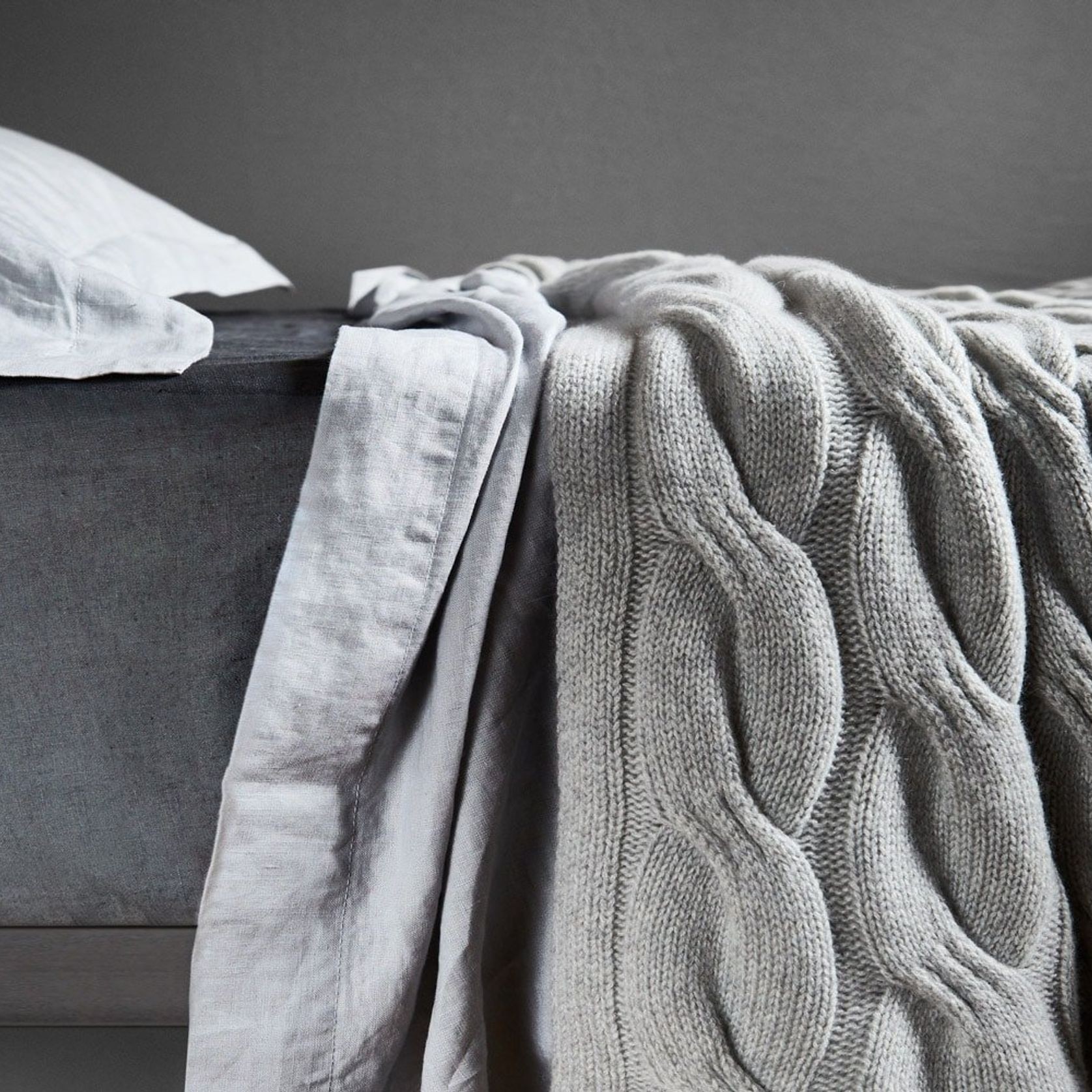 Chunky Cable Italian Cashmere Throws gallery detail image
