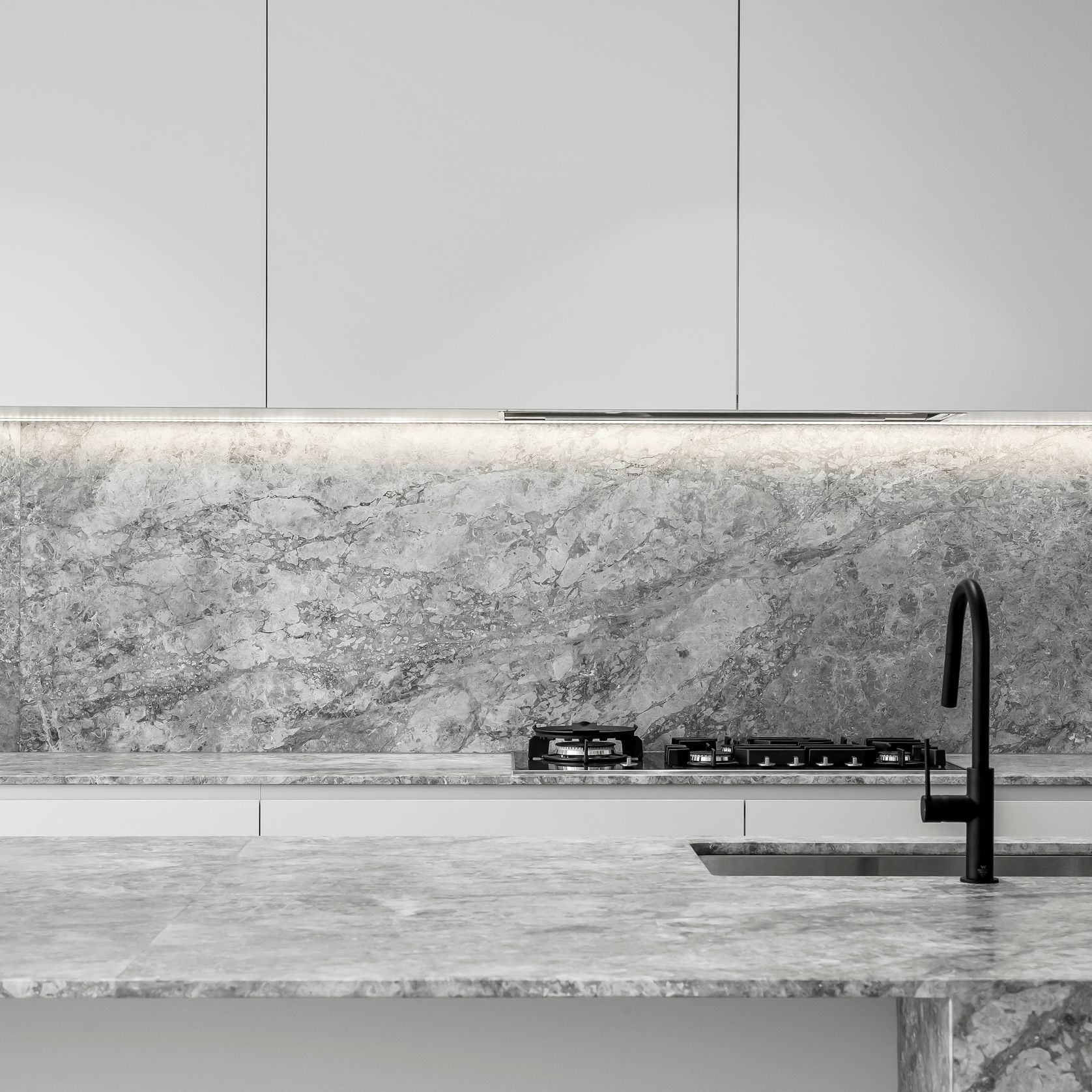 Sophisticated Modern Kitchen Stone gallery detail image