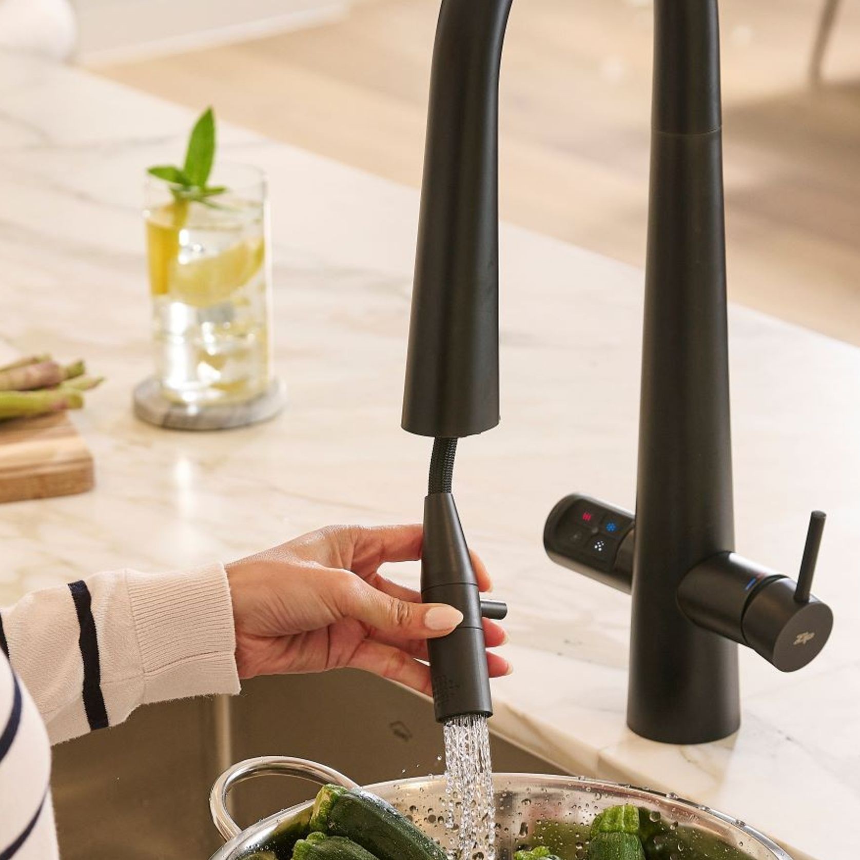 HydroTap G5 BCSHA Celsius Plus All-In-One Pull-Out Tap gallery detail image