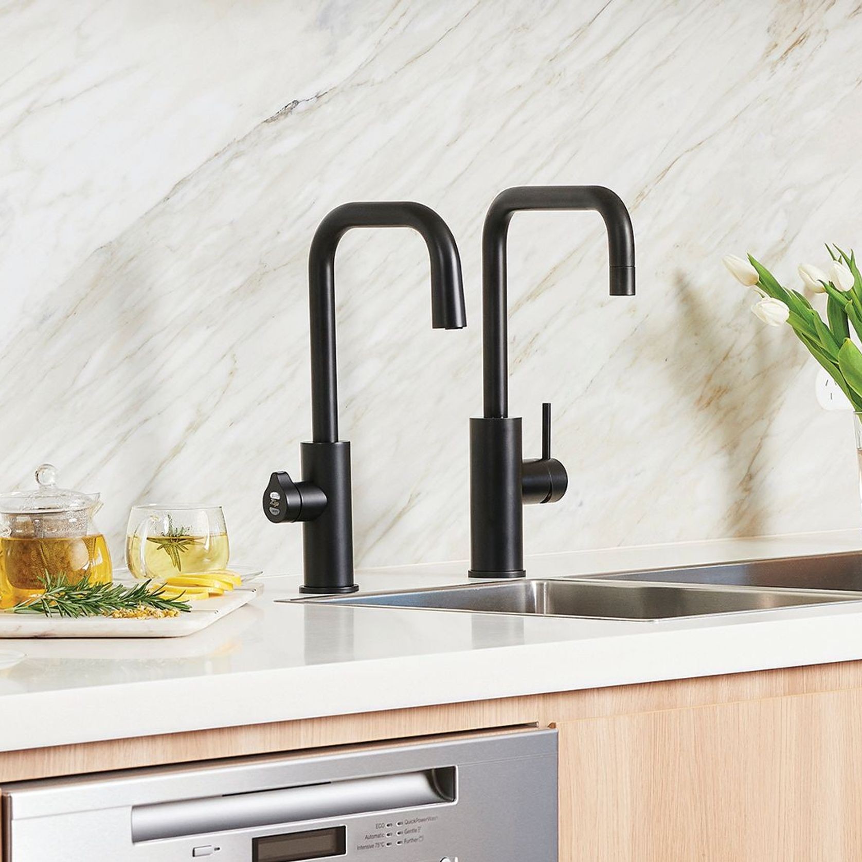 HydroTap G5 BC40 Cube Plus Matte Black gallery detail image