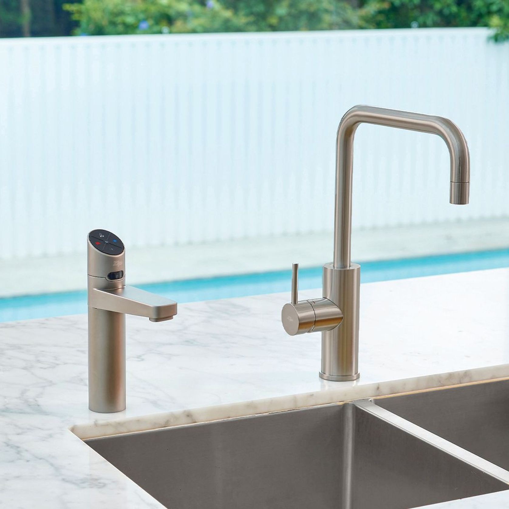 HydroTap G5 B Elite Plus | Gunmetal gallery detail image