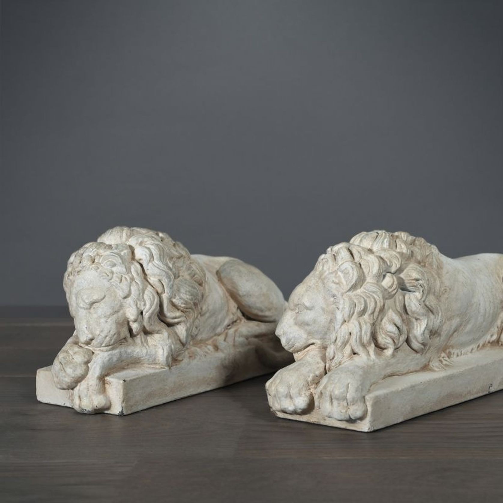 Pair of Italian Lions gallery detail image