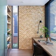 Petersen D71 bricks, Lyall House