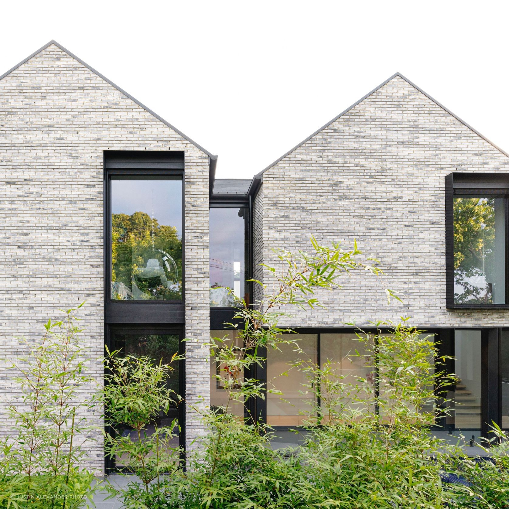 Petersen D91 bricks, Sunset House