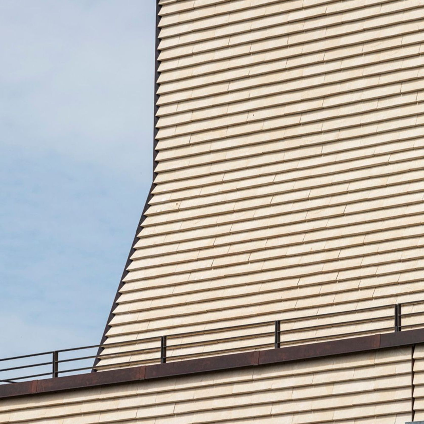 Petersen Cover™ gallery detail image