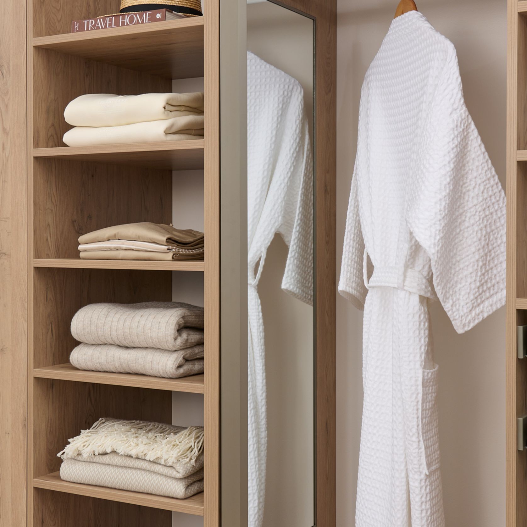 ClosetPro® Gennaro™  Ultra 550™ Accessories gallery detail image