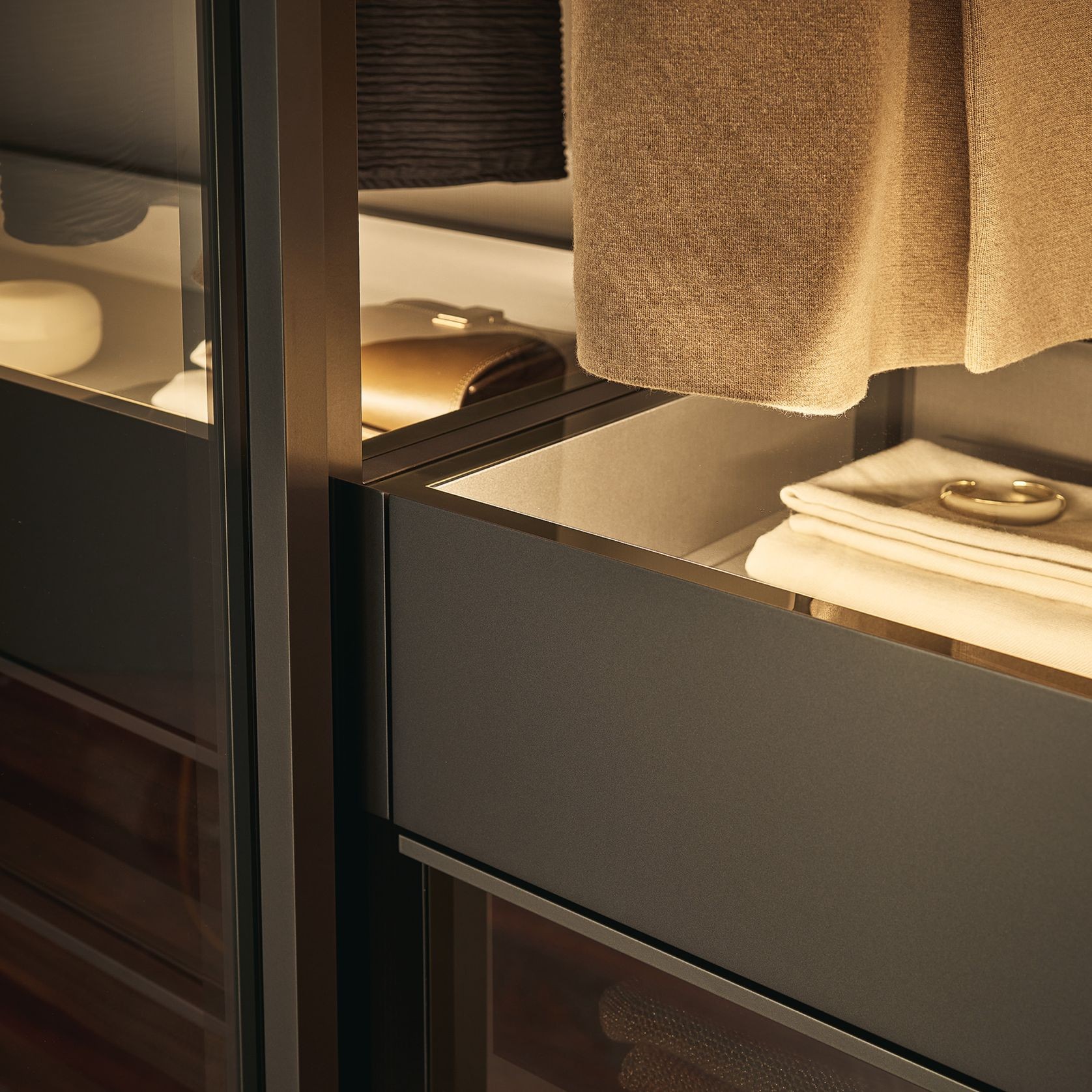 Lexington Walk-in Closet gallery detail image