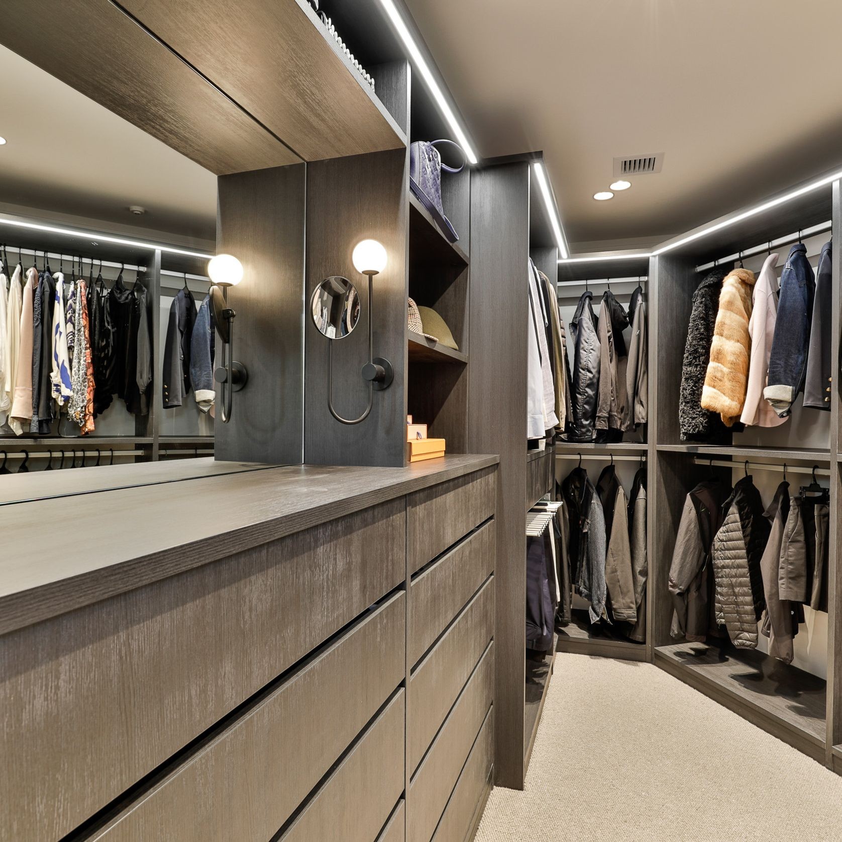 Custom Built In Wardrobe Systems gallery detail image