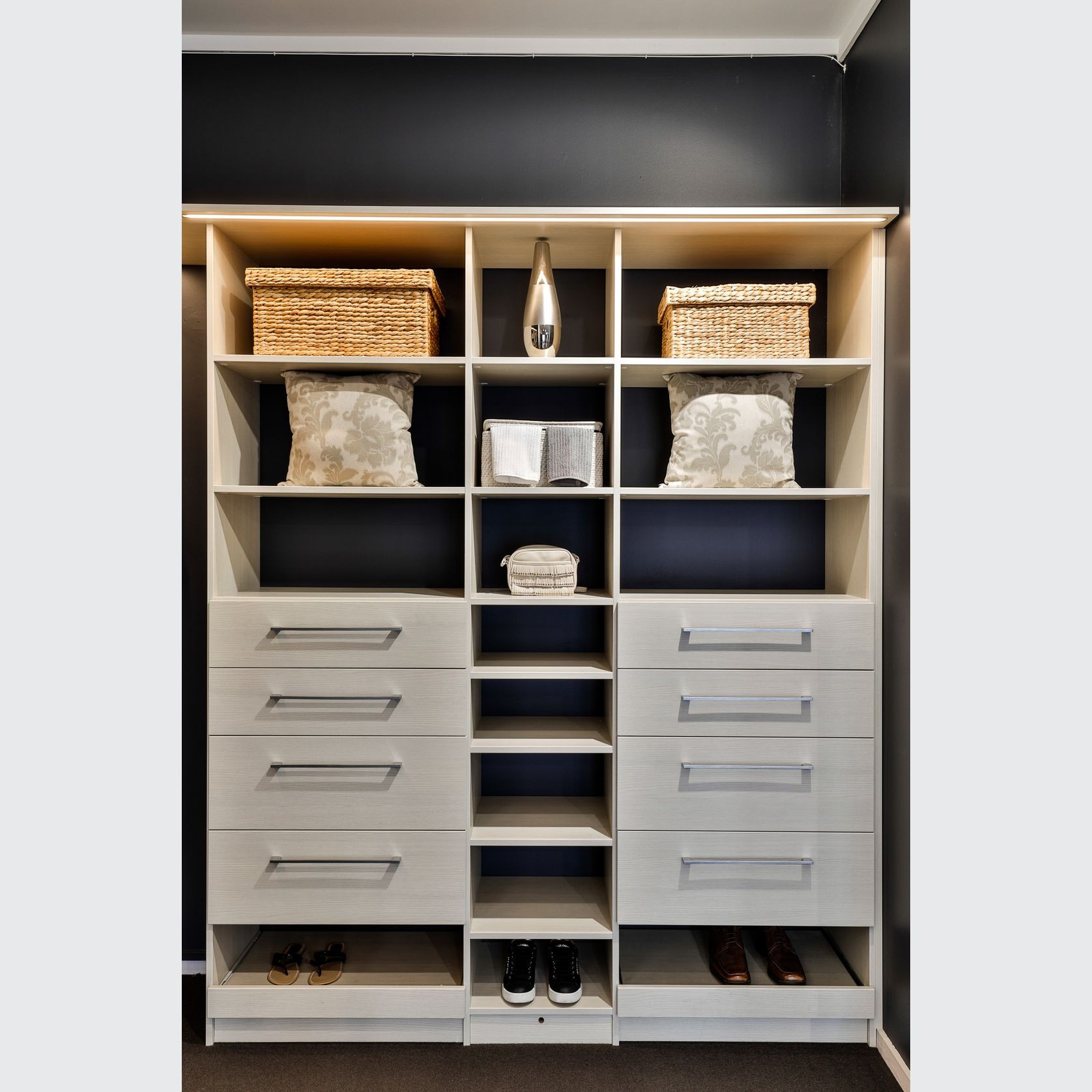 Custom Built In Wardrobe Systems gallery detail image