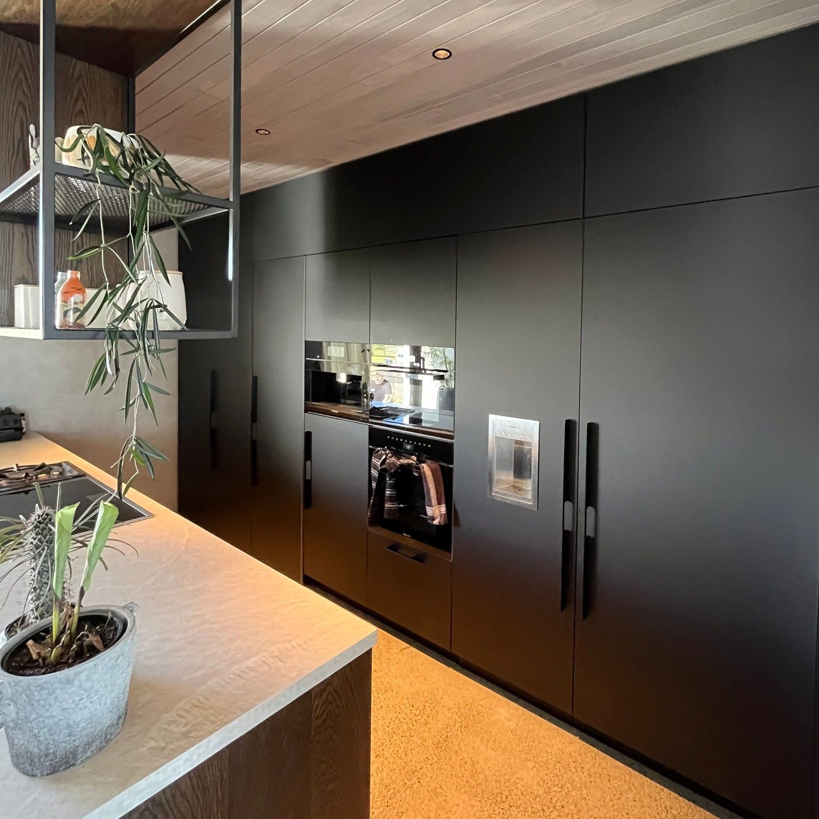 Bespoke Kitchens gallery detail image