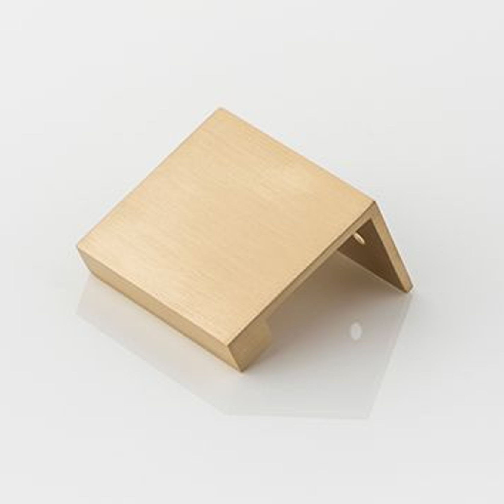 Joseph Giles Cube Edge Pull gallery detail image