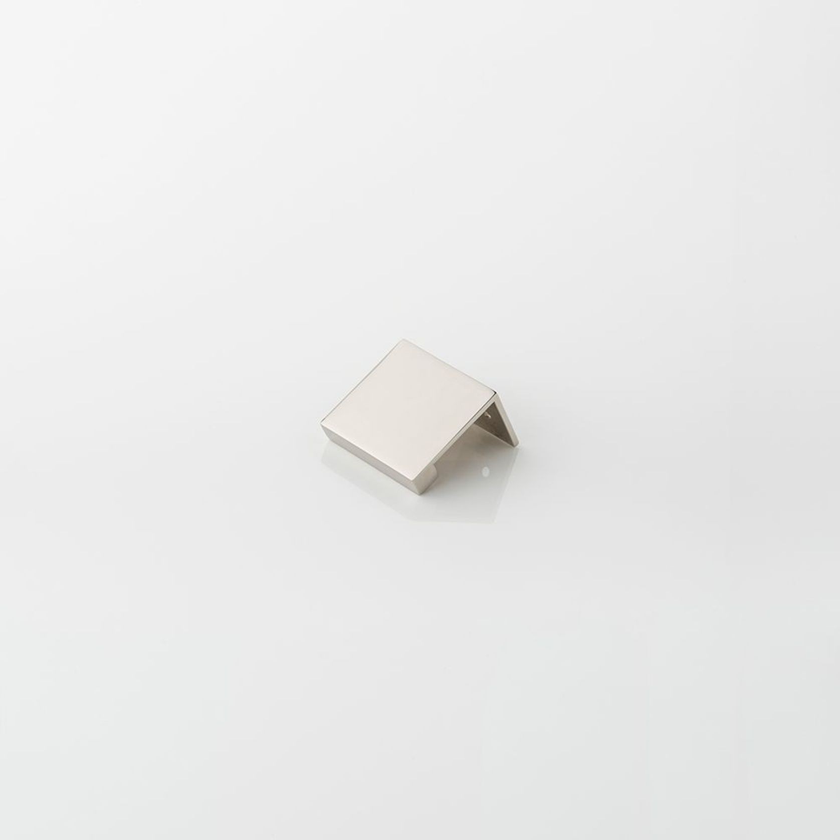 Joseph Giles Cube Edge Pull gallery detail image
