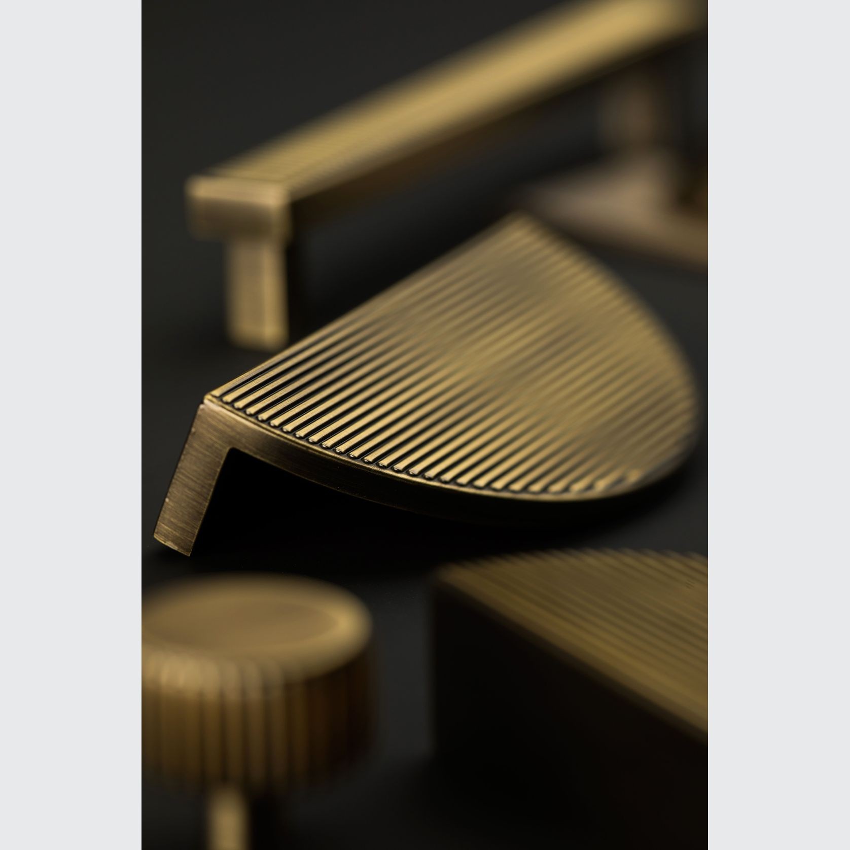 Momo Handles - Barrington Eclipse Collection gallery detail image