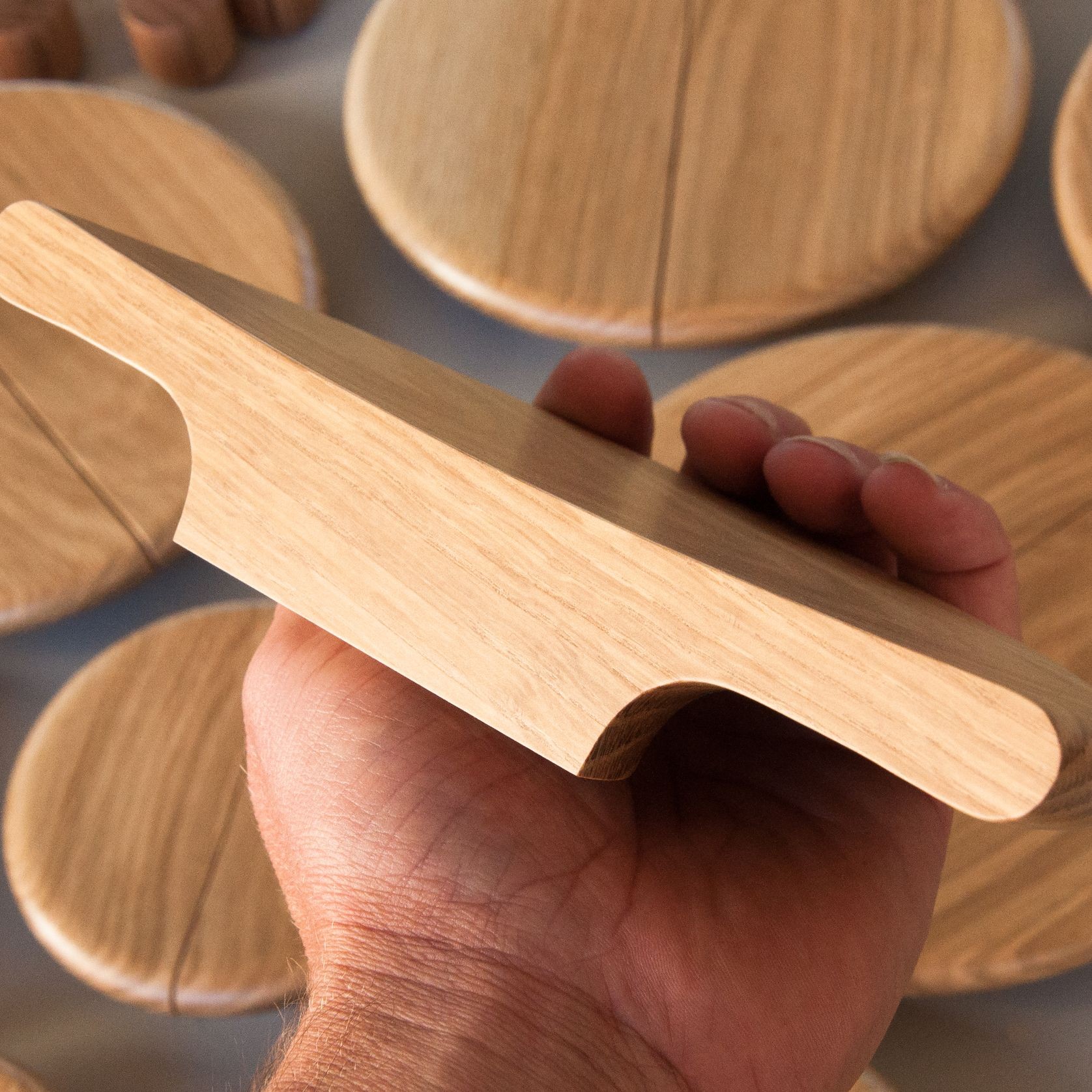 Split (Doughboy) Knob or Handle gallery detail image