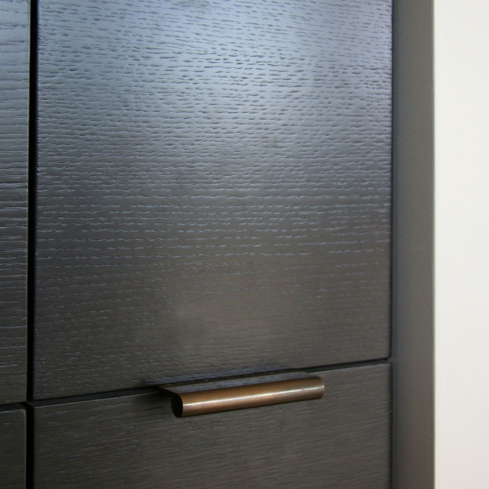 Continuous Drawer Pull Series for Cabinetry gallery detail image
