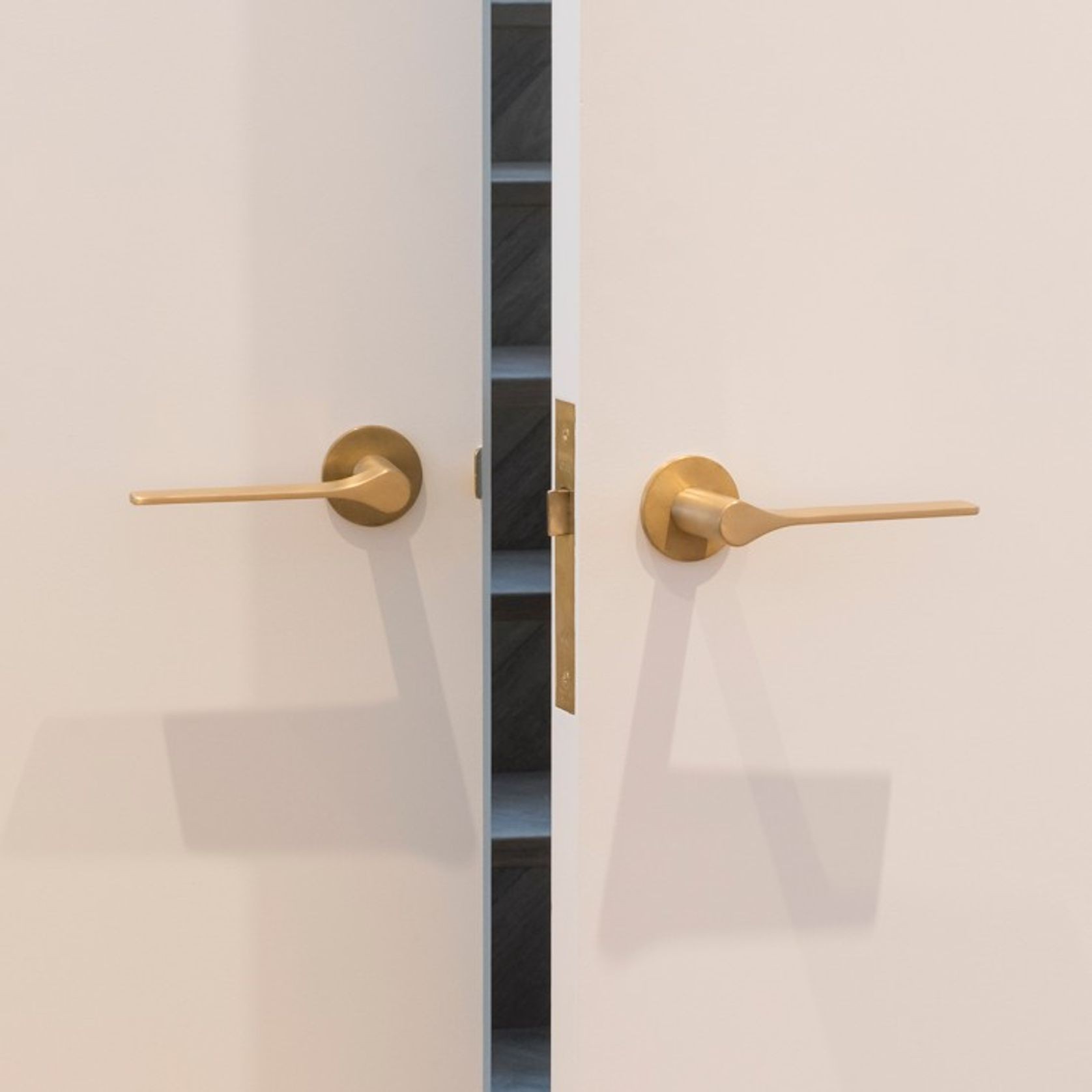 Joseph Giles Fonteyn Door & Cabinet Hardware Collection gallery detail image