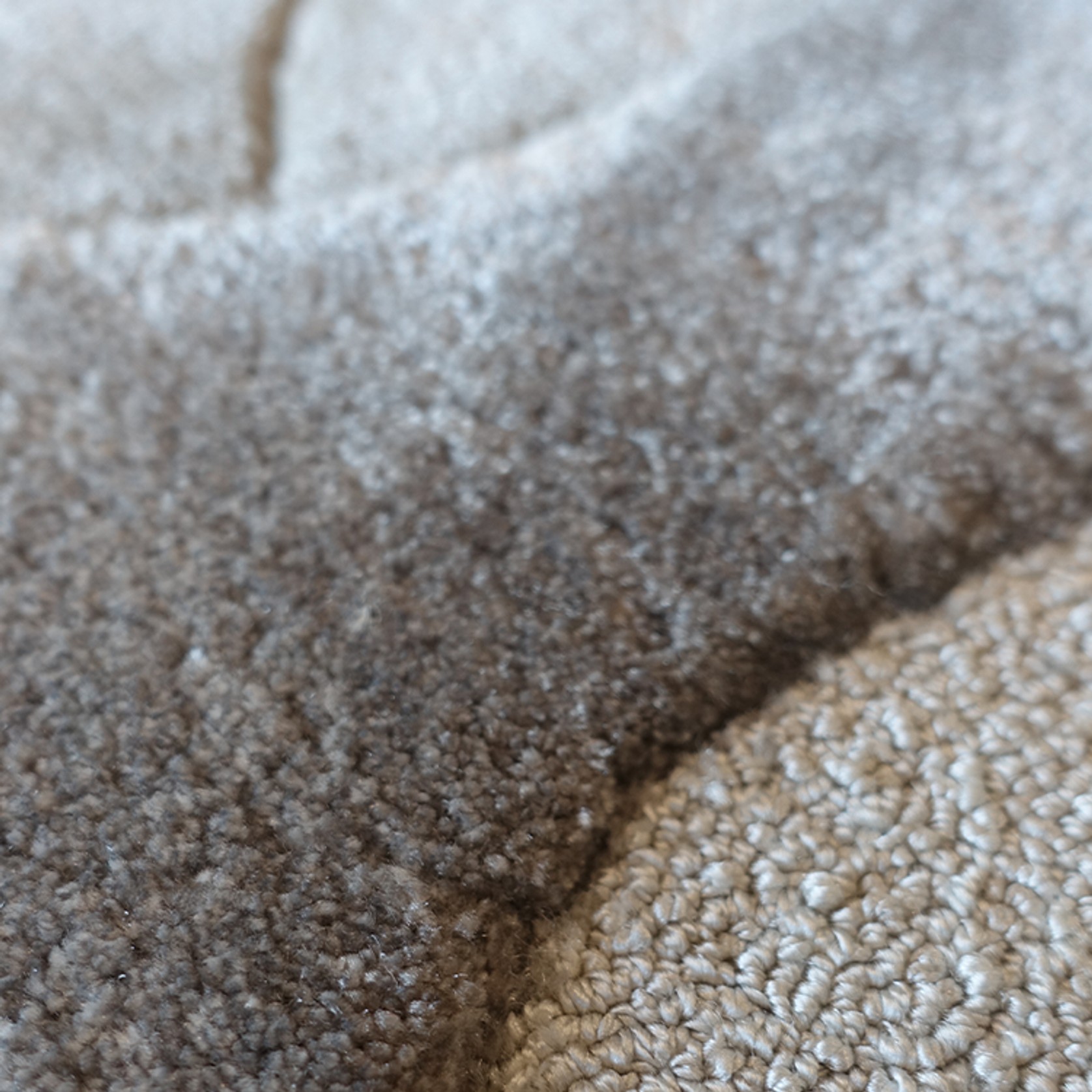 Lumi Silk gallery detail image