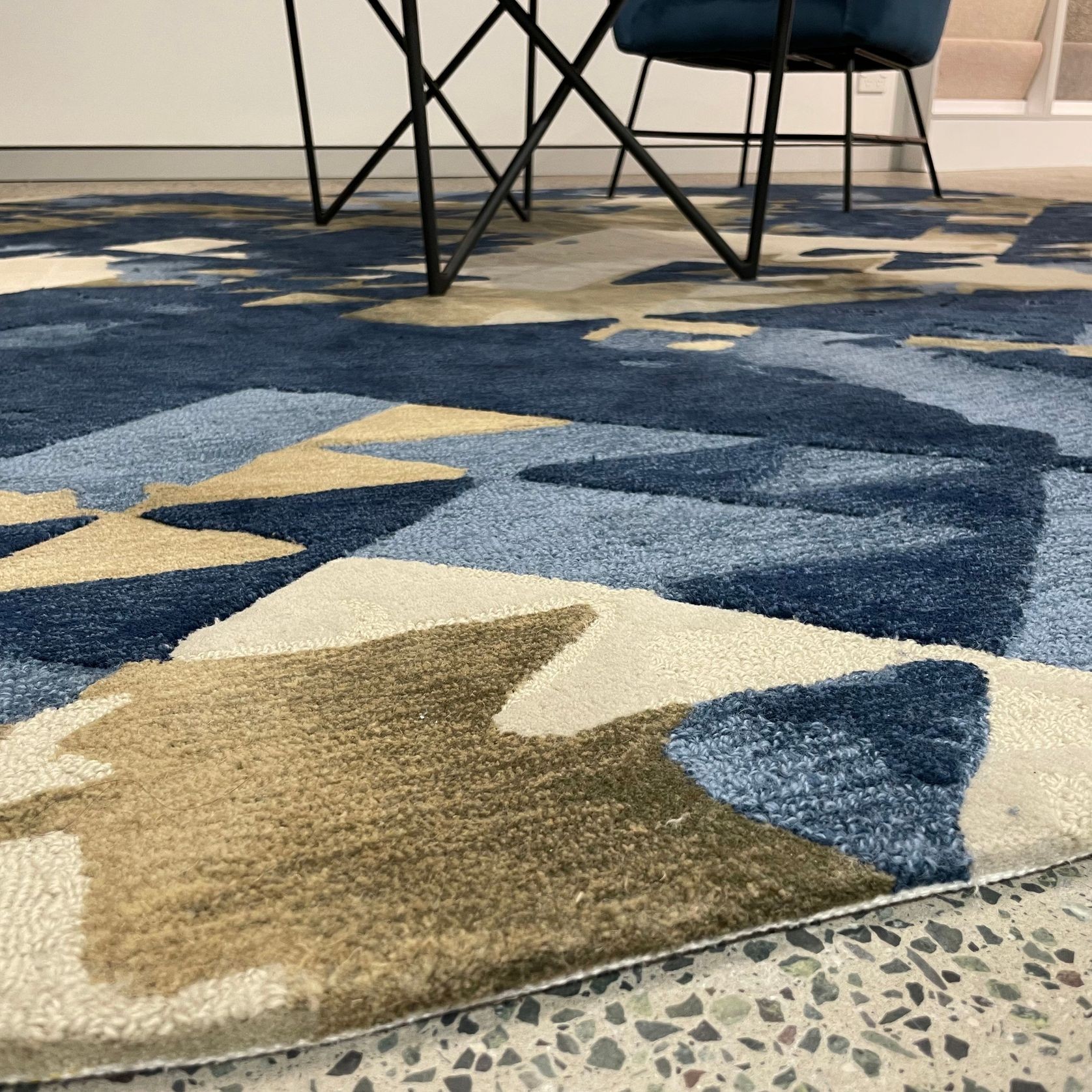 Hand tufted gallery detail image