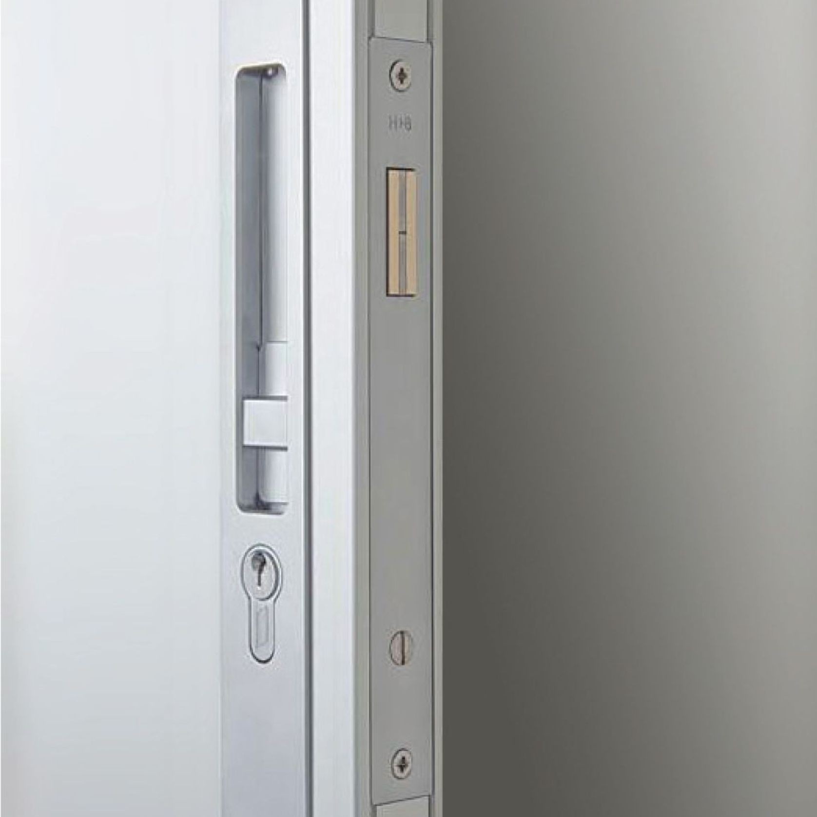 HB640 Series Narrow Sliding Door Lock – 33mm Backset gallery detail image
