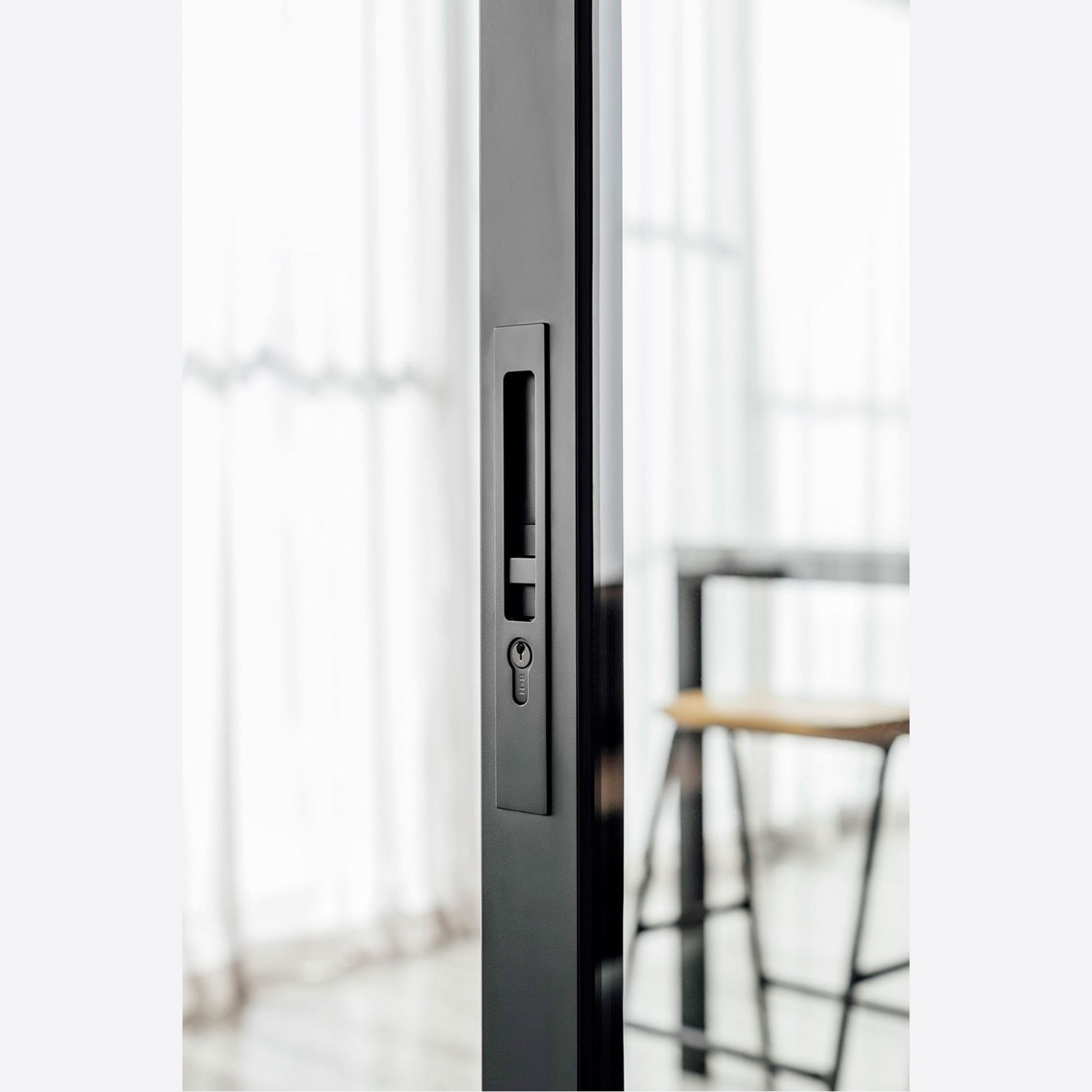 HB640 Series Narrow Sliding Door Lock – 33mm Backset gallery detail image