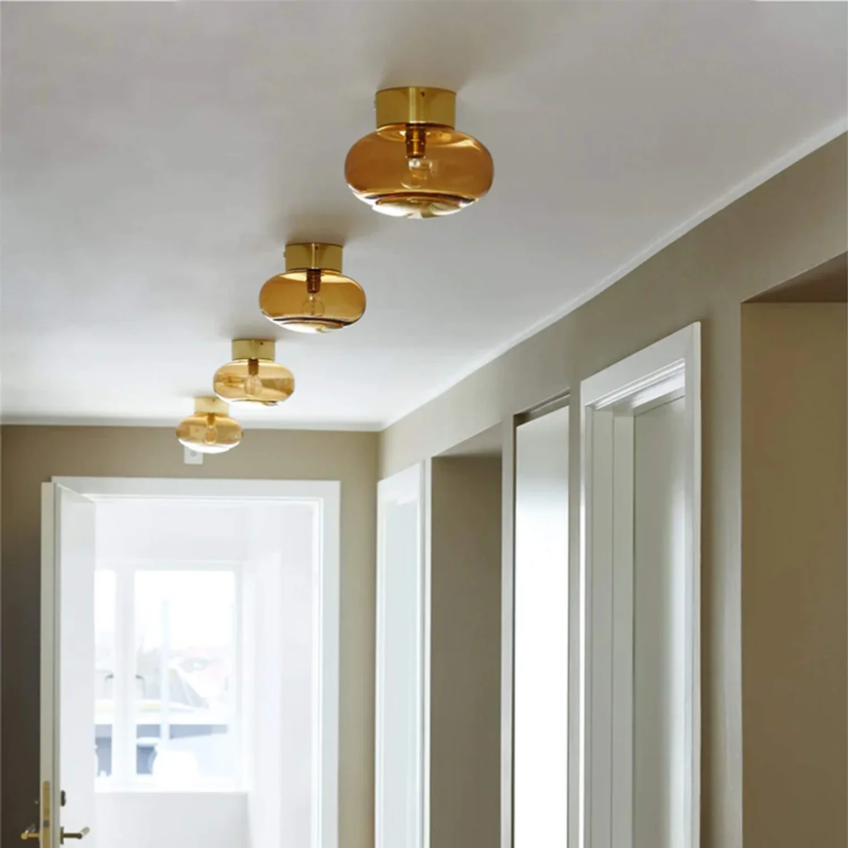 Horizon Surface Lamp gallery detail image