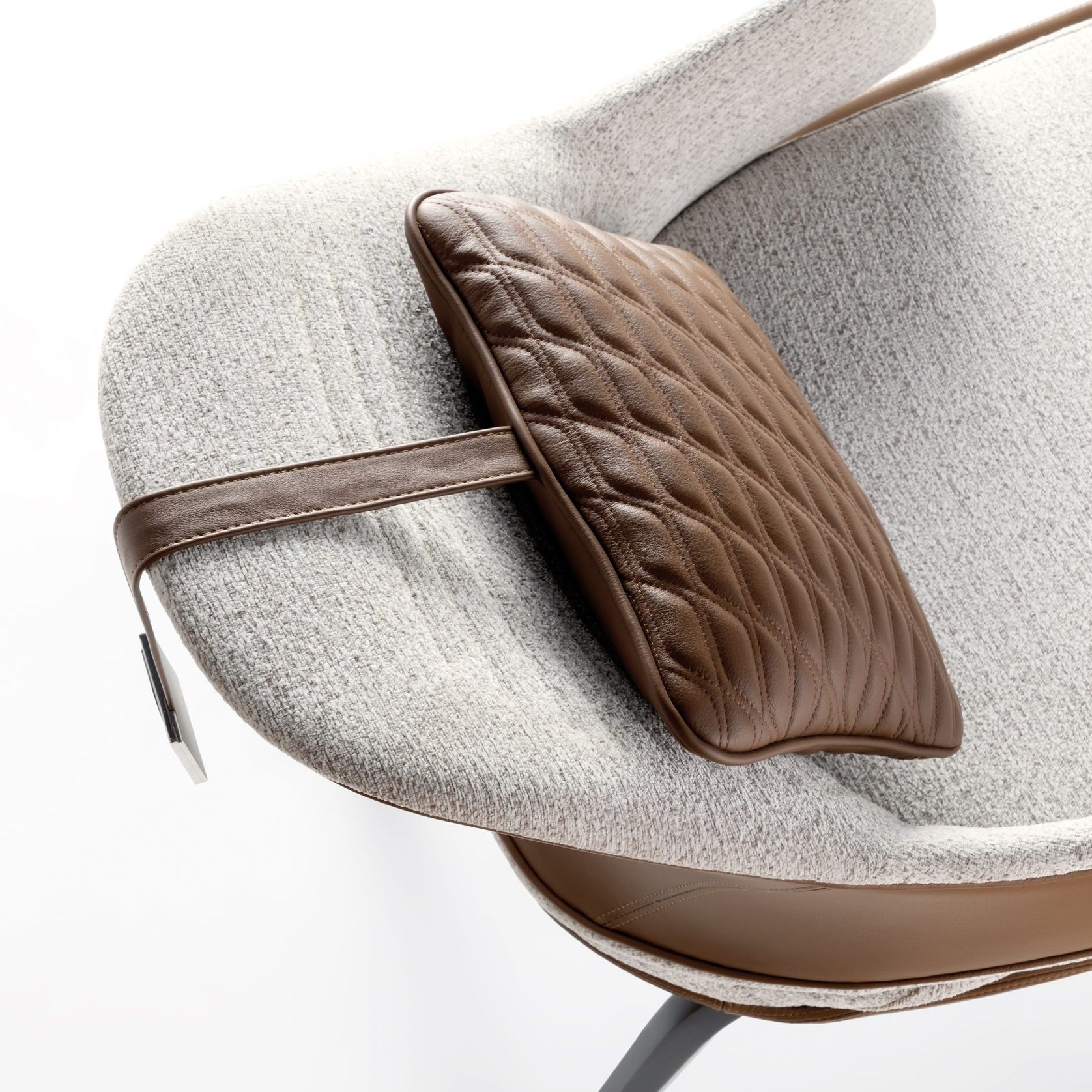Vela Chaise-Longue gallery detail image