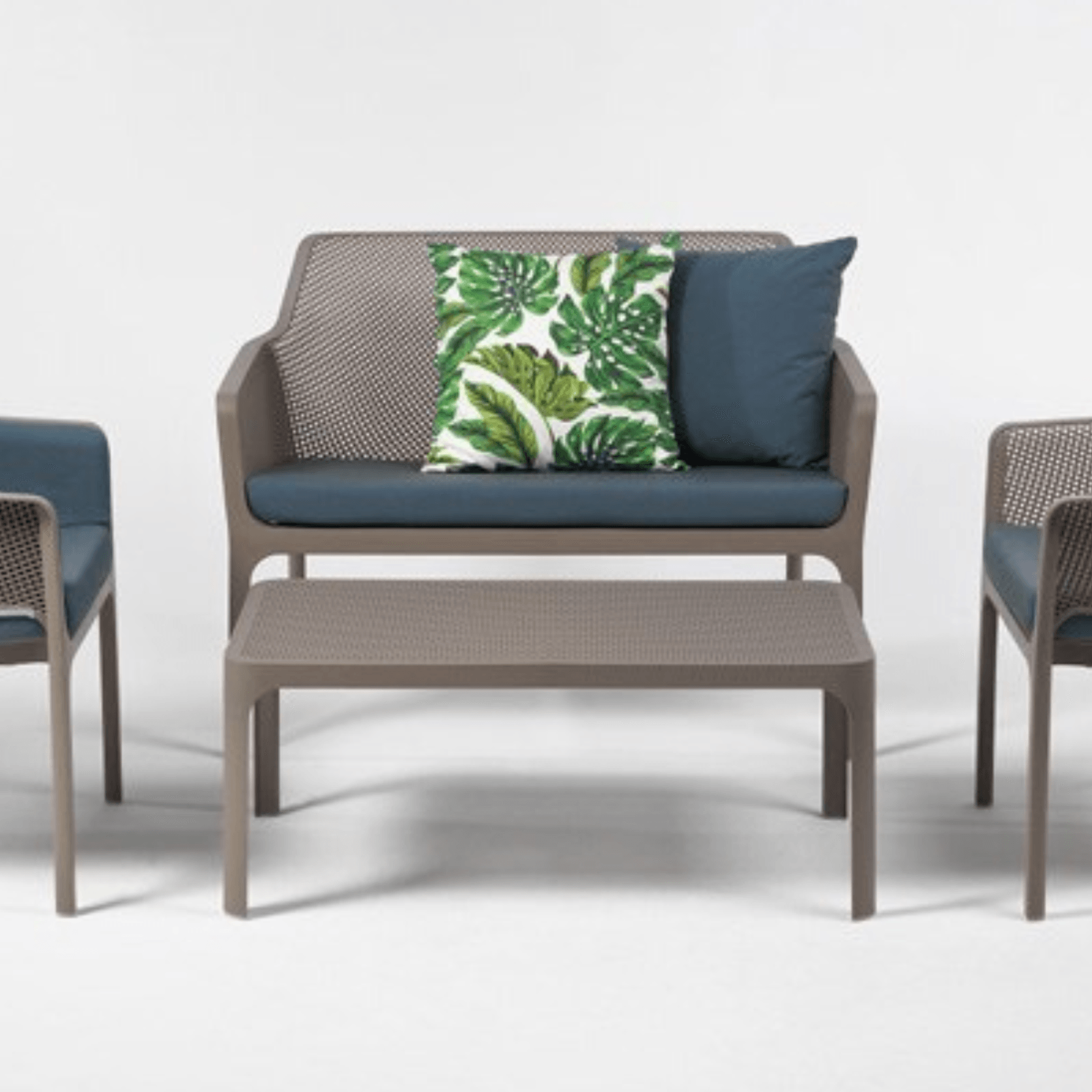 Net Table gallery detail image