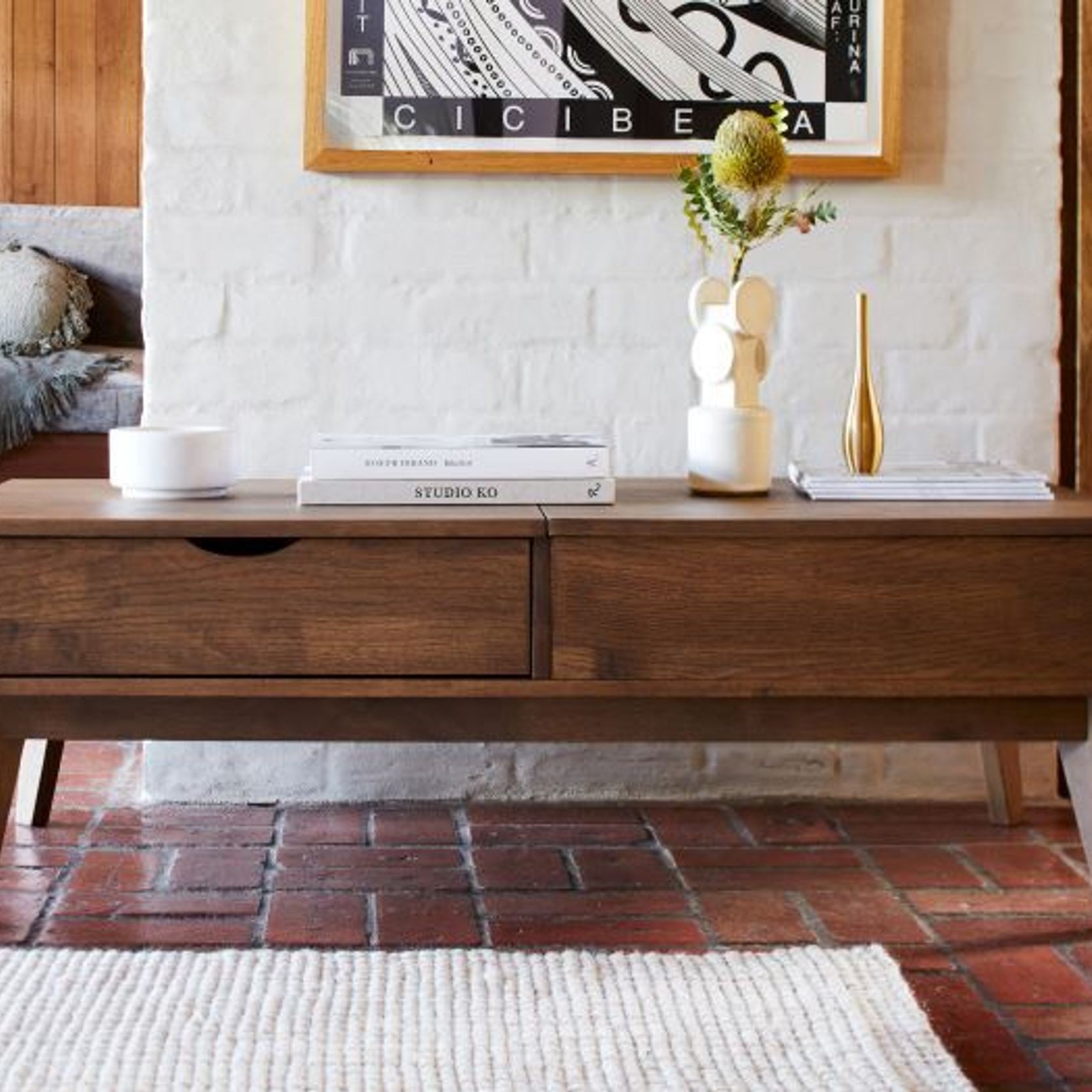 Paris Hardwood Coffee Table | Lifting-Top | Walnut gallery detail image
