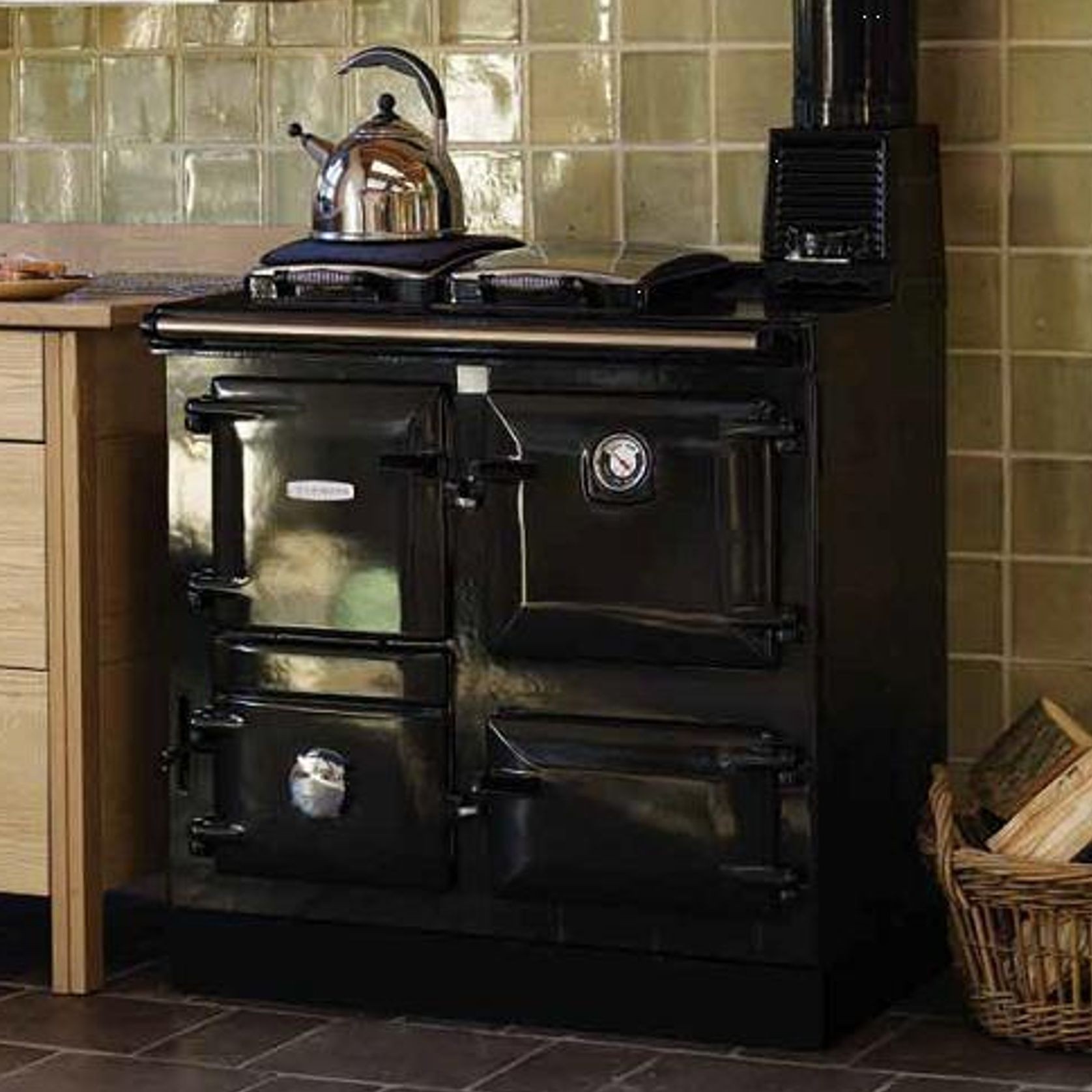 Rayburn 212Sfw Heatranger Solid Fuel + Wood Stove gallery detail image