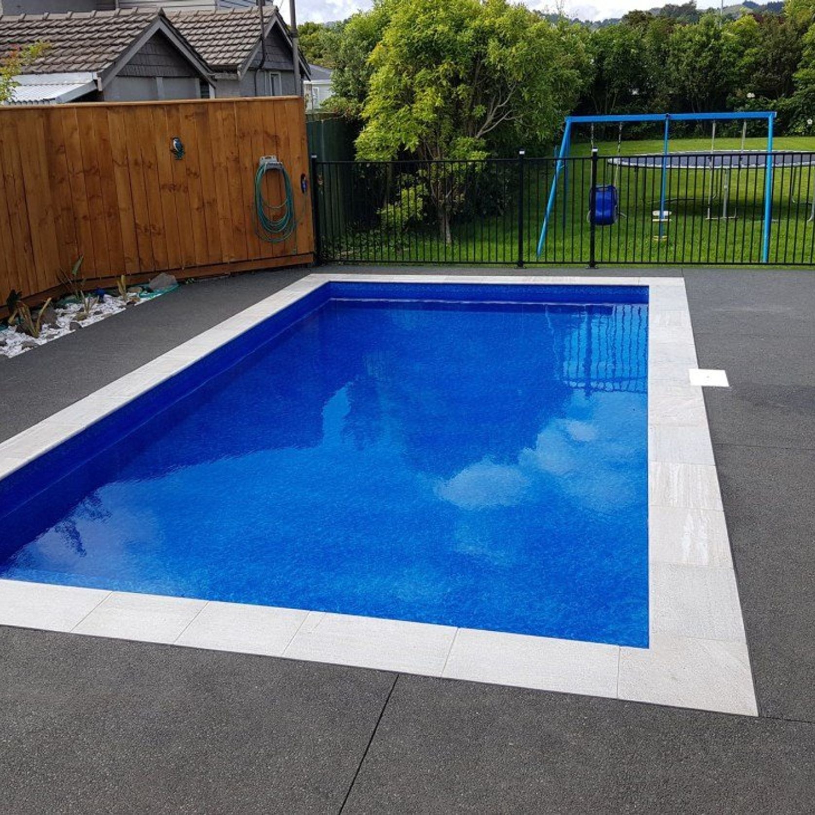 Pool Coping - Bullnose gallery detail image