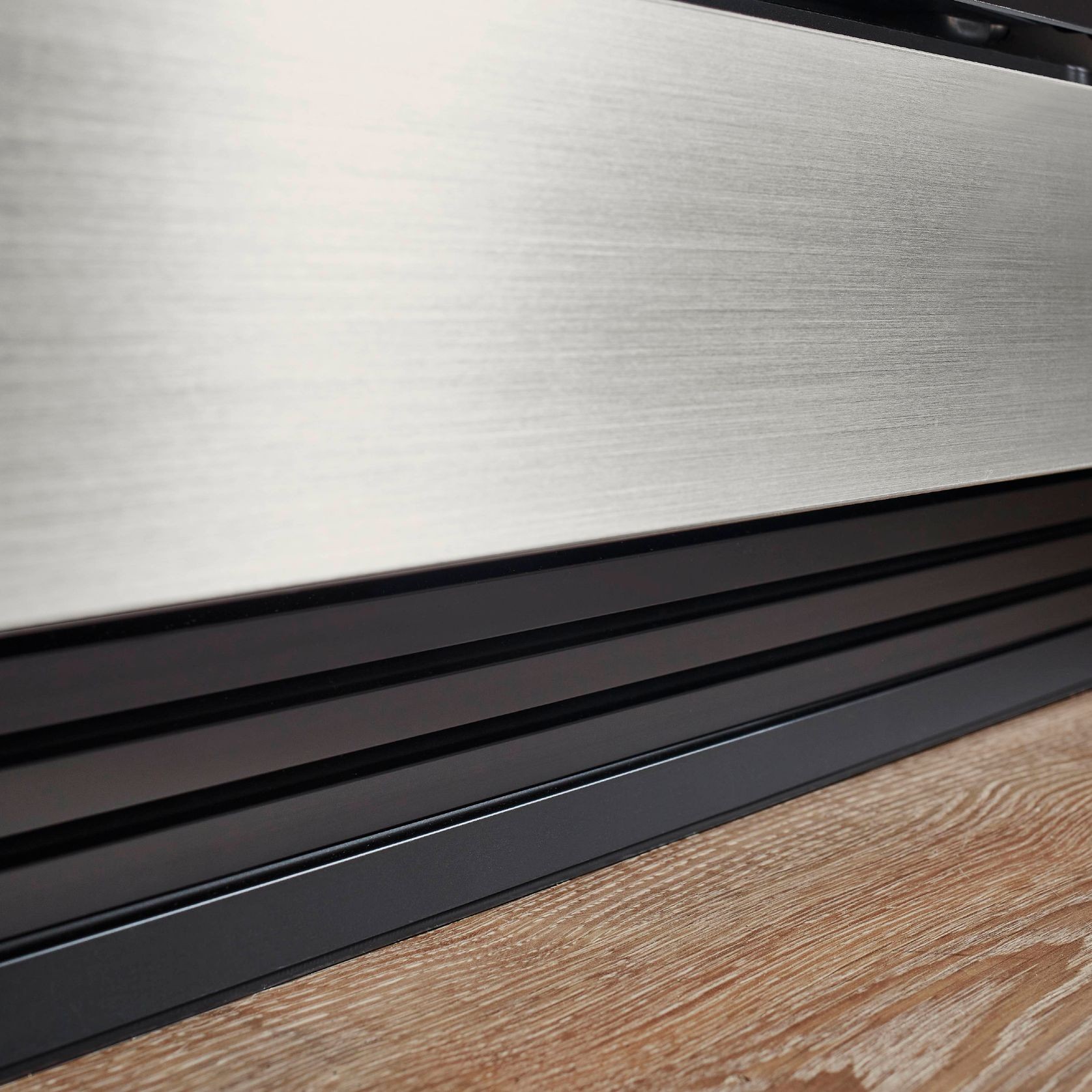iNox Lacquered Steel-Look Kitchen Cabinetry gallery detail image