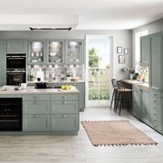 Cascada Traditional Kitchen Cabinetry gallery detail image