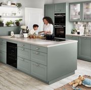 Cascada Traditional Kitchen Cabinetry gallery detail image