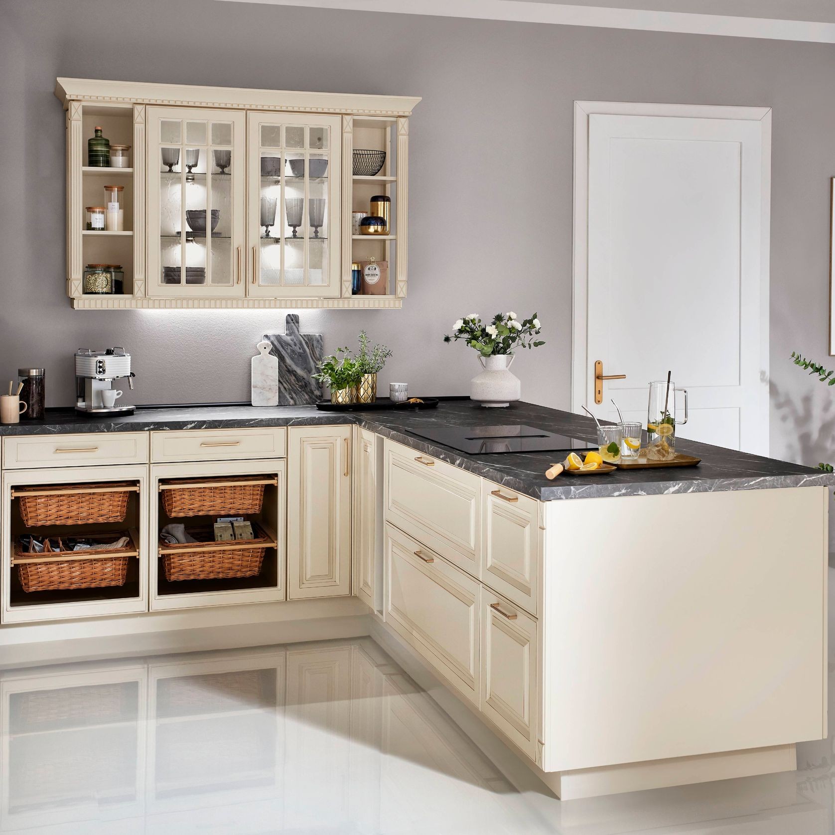 Castello Traditional Kitchen Cabinetry gallery detail image